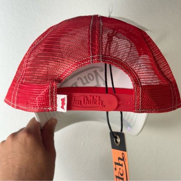 Von Dutch NWT VON DUTCH WHITE & RED TRUCKER HAT Size ONE SIZE - 6 Thumbnail