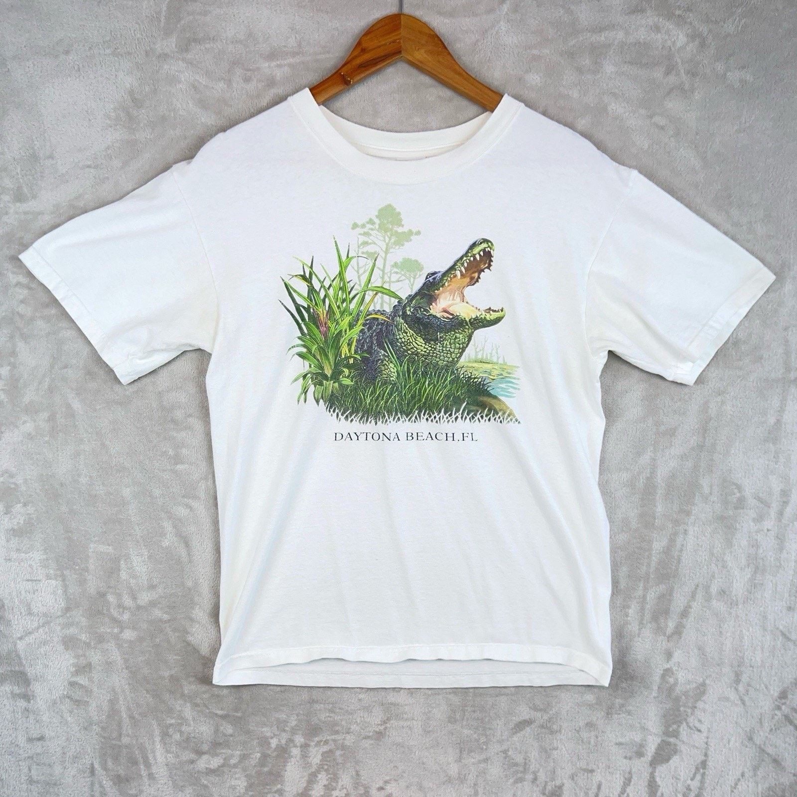 Anvil 90s Anvil Daytona Beach Alligator T Shirt M Pre-Shrunk Size US M / EU 48-50 / 2 - 1 Thumbnail