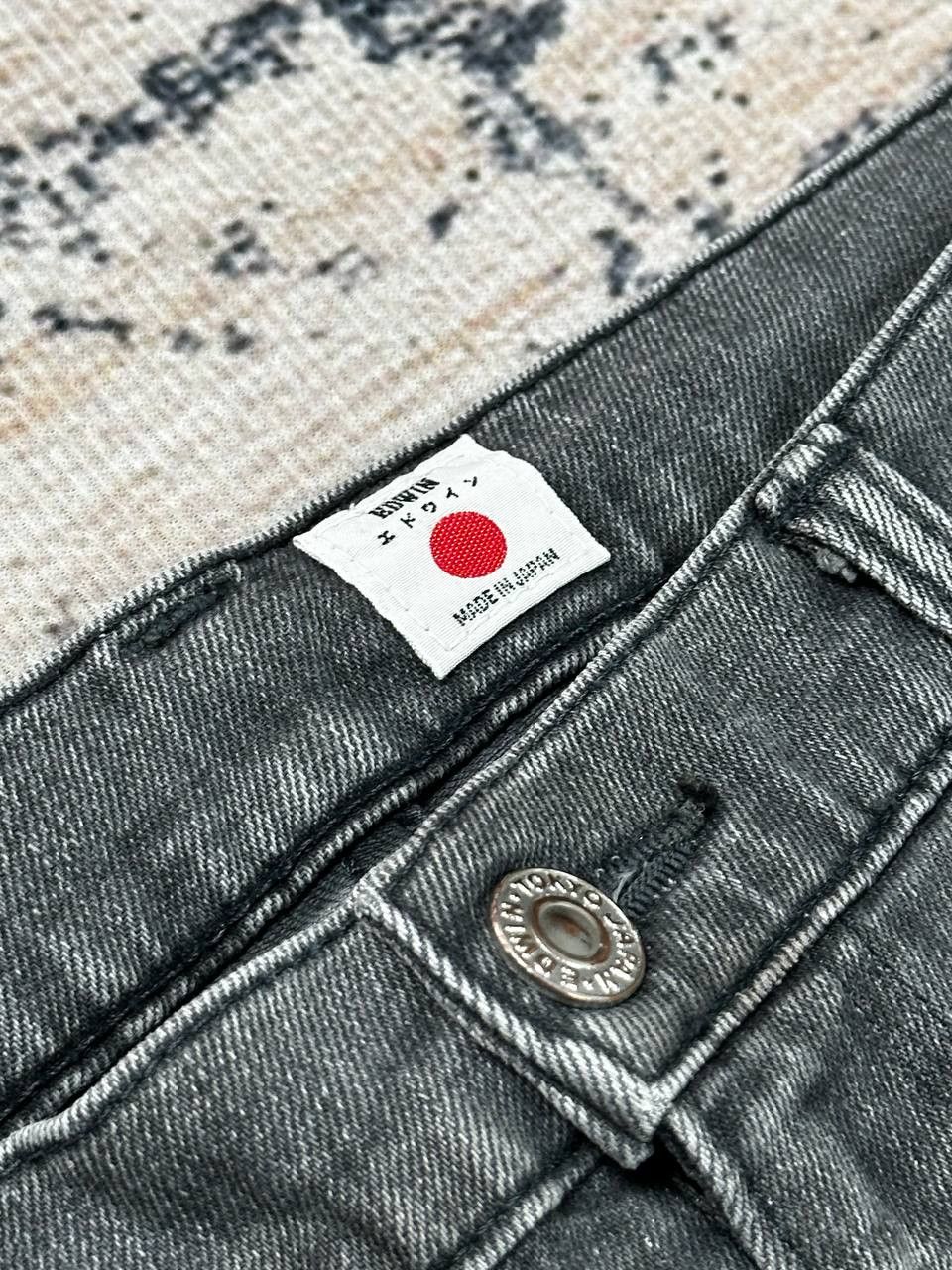 Edwin Edwin Made in Japan Grey Ripped Jeans Size 31 Size US 31 - 7 Thumbnail