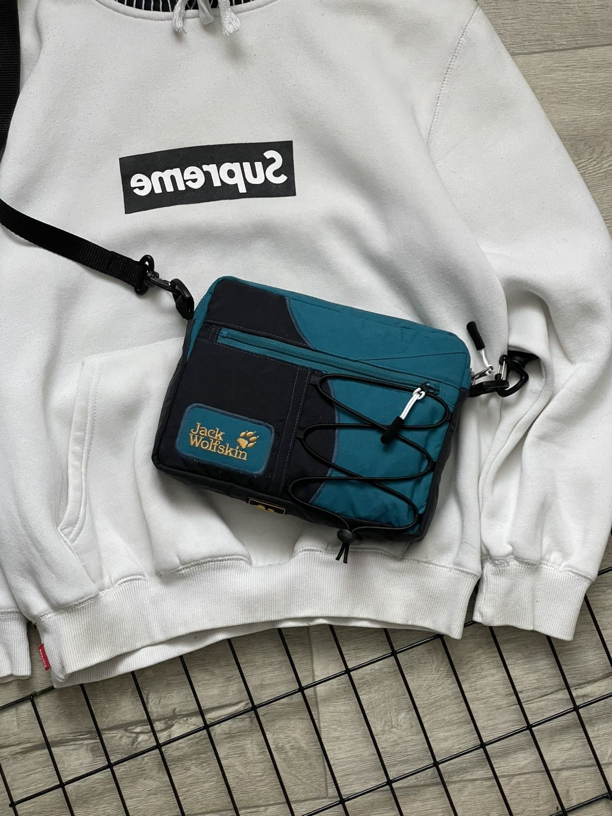 Jack Wolfskin Jack Wolfskin Crossbody Bag (Custom / Reworked) Size ONE SIZE - 8 Thumbnail