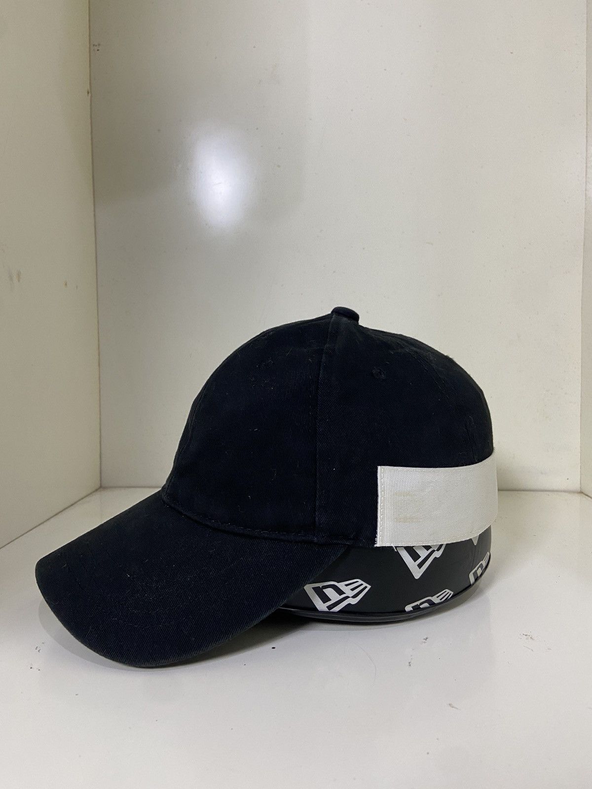 Designer × Zara Zara Japanese style repper hat with strap at the back Size ONE SIZE - 3 Thumbnail