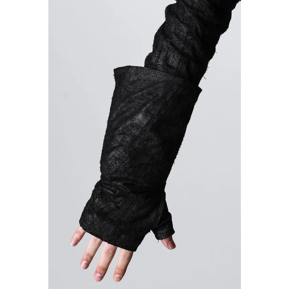 Julius Julius Blistered Warped Fingerless Gloves Size ONE SIZE - 7 Thumbnail