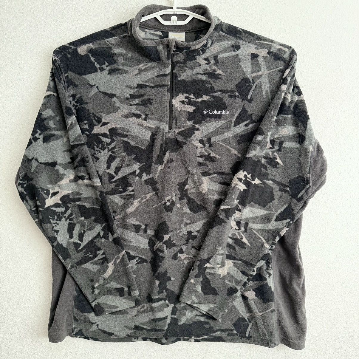 Columbia Columbia Fleece Sweatshirt Men’s XXL Gray Camo 1/4 Zip Size US XXL / EU 58 / 5 - 1 Thumbnail