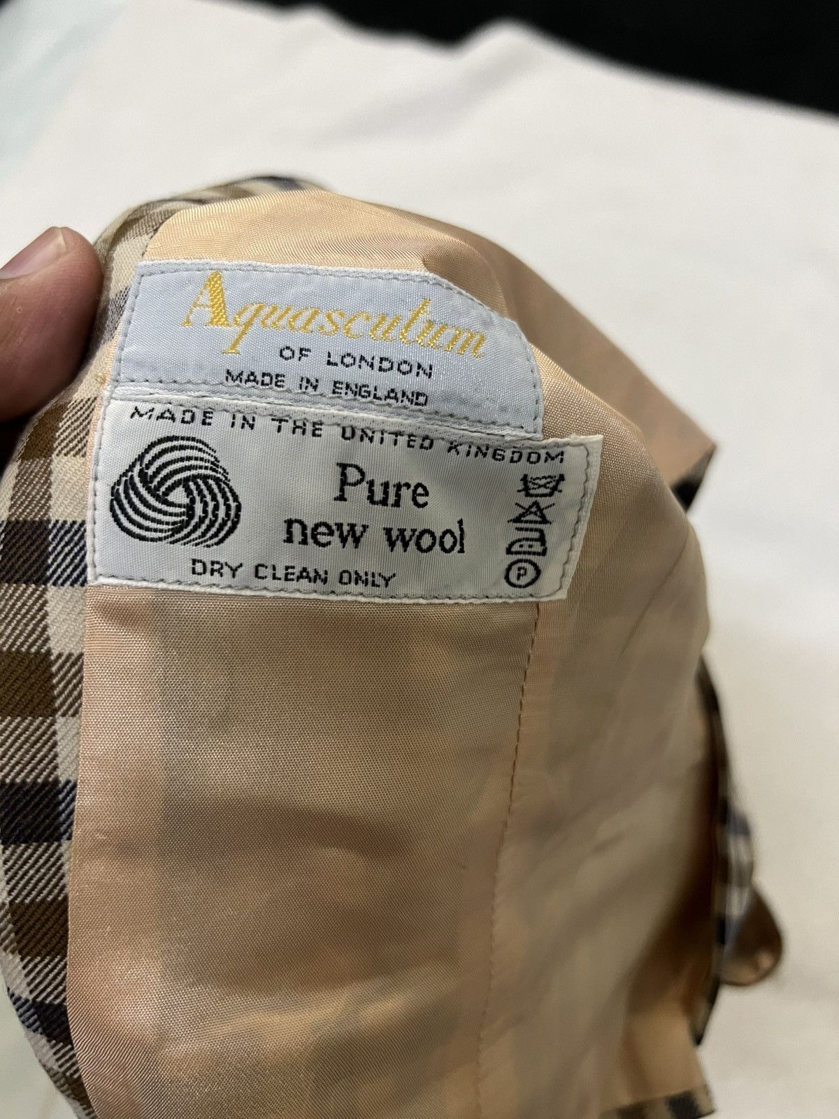 Aquascutum Vintage Aquascutum Wool Vest small Size US S / EU 44-46 / 1 - 8 Thumbnail