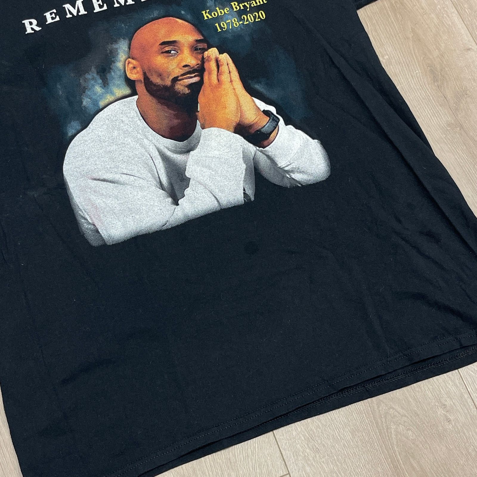 NBA 2020 Kobe Bryant Remembering memorial Tee T Shirt Size Large Size US L / EU 52-54 / 3 - 3 Thumbnail