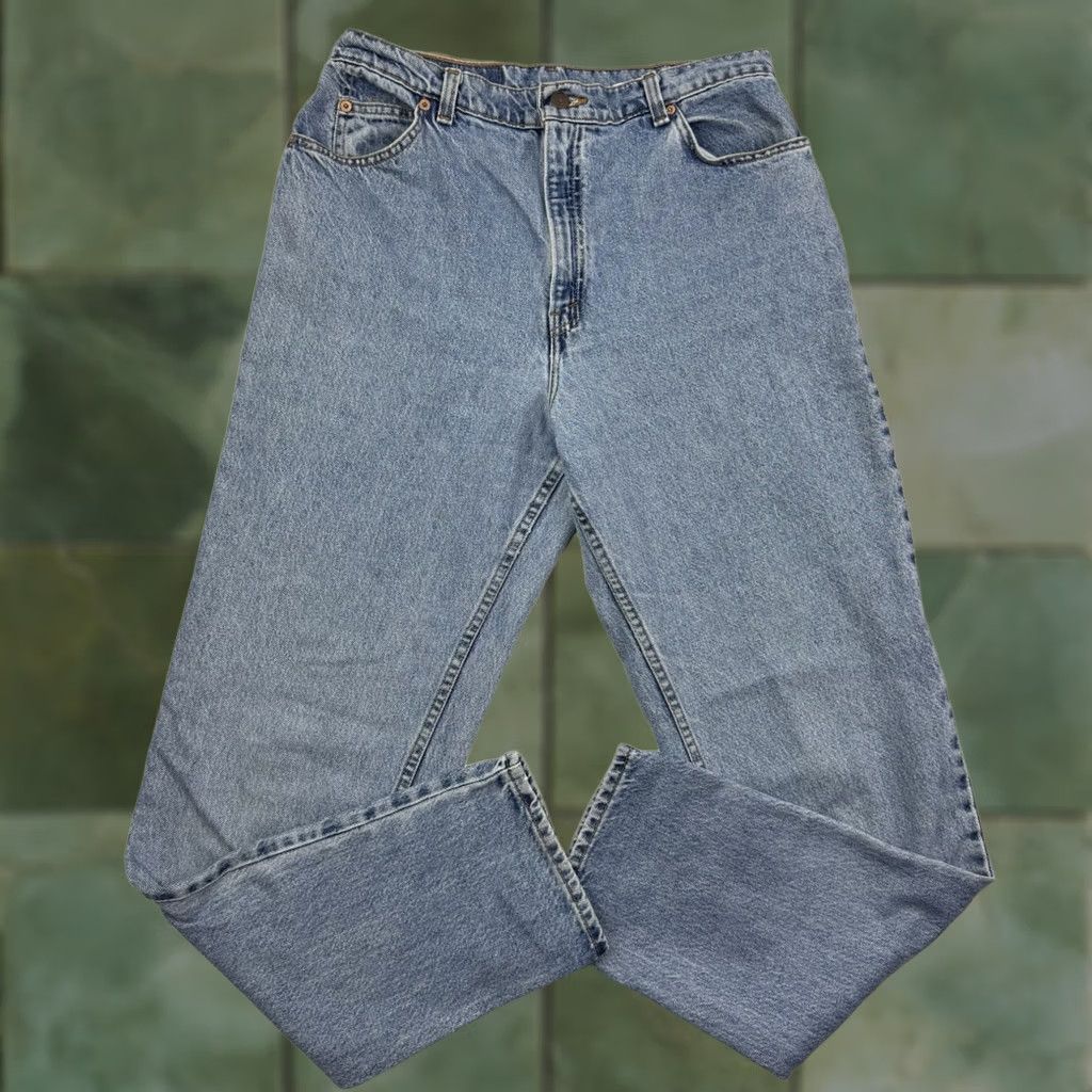 Levi's VINTAGE Levi's 15951 Jeans Womens 14 Long Relaxed Tapered Fit Made In USA 90s Size 36" / US 14 / IT 50 - 1 Thumbnail