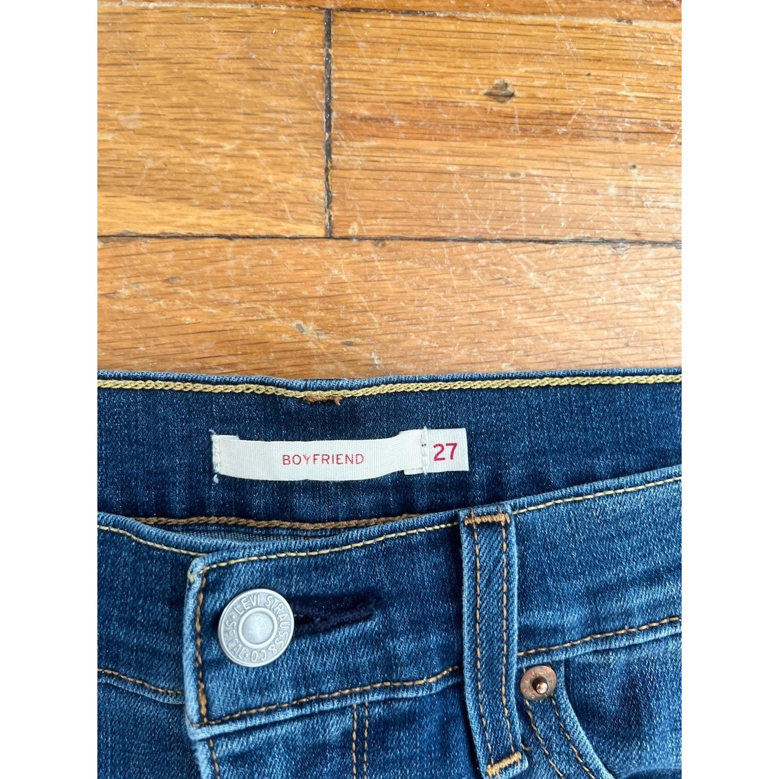 Levi's Levis Slim Jeans Boyfriend Straight Women Size 27 A000834 Size US 27 - 3 Thumbnail