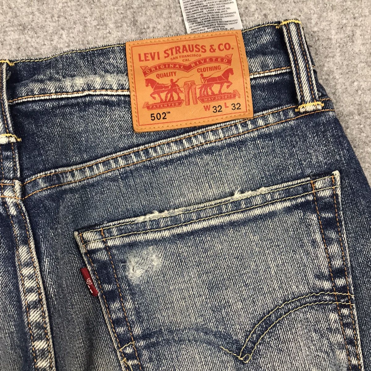 Japanese Brand × Levi's Vintage Clothing LEVIS 502 JAPAN BLUE FADED DENIM PANTS Size US 30 / EU 46 - 12 Thumbnail