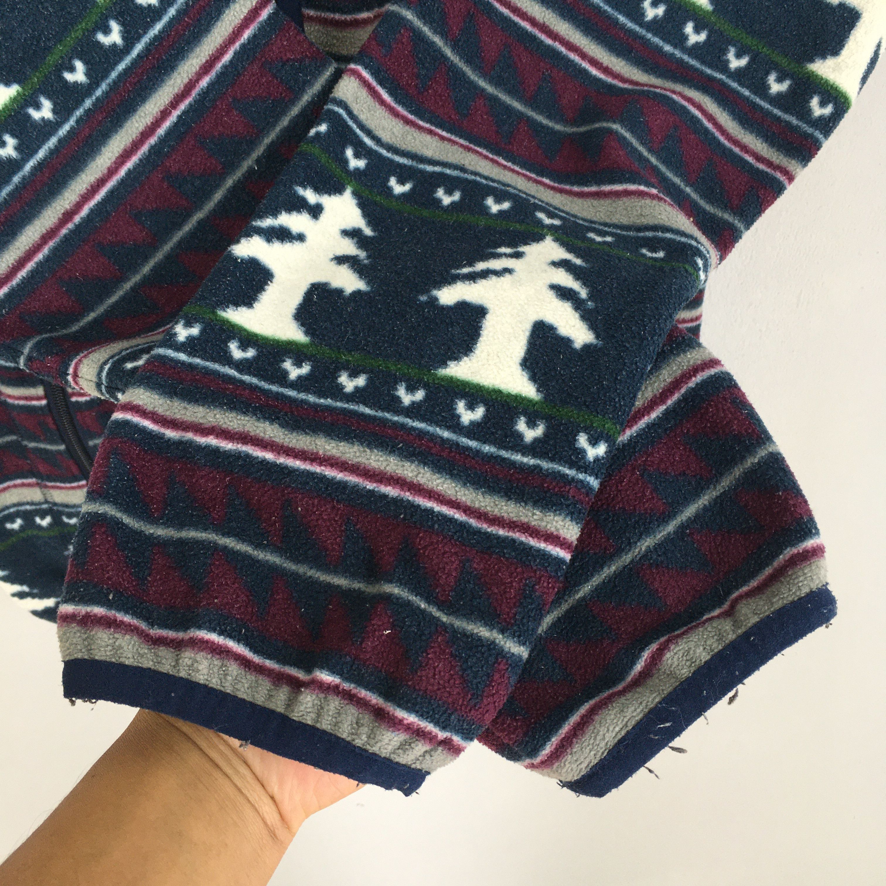 Columbia × Vintage Vintage Columbia Tribal Native Fleece Hoodies Large Size US L / EU 52-54 / 3 - 4 Thumbnail