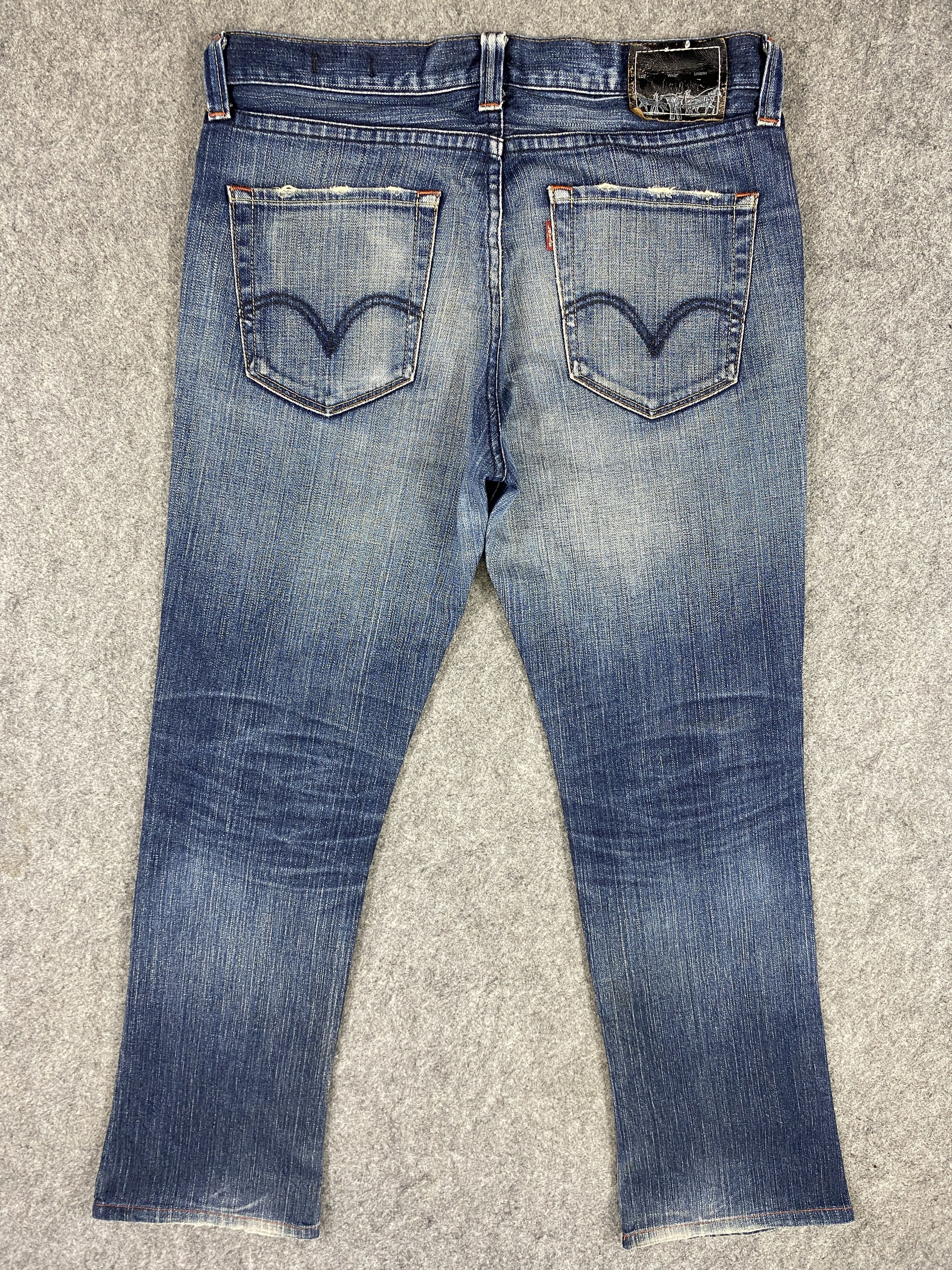 Levi's Distressed Blue Vintage Levi's 502 35x31.5 Denim -JN1988 Size US 35 - 2 Thumbnail