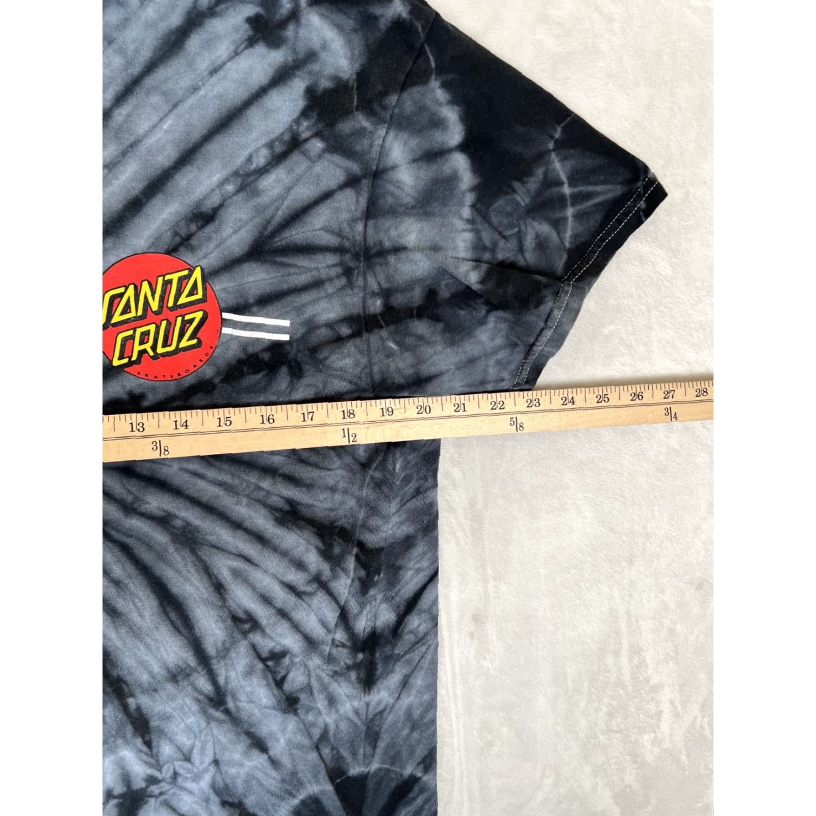 Vintage Santa Cruz Skateboards Mens Tie Dye T-Shirt Size Large Gray Black Double Sided Graphic Print Short Sleeve Crew Neck T-Shirt Regular Comfort Size US L / EU 52-54 / 3 - 5 Thumbnail