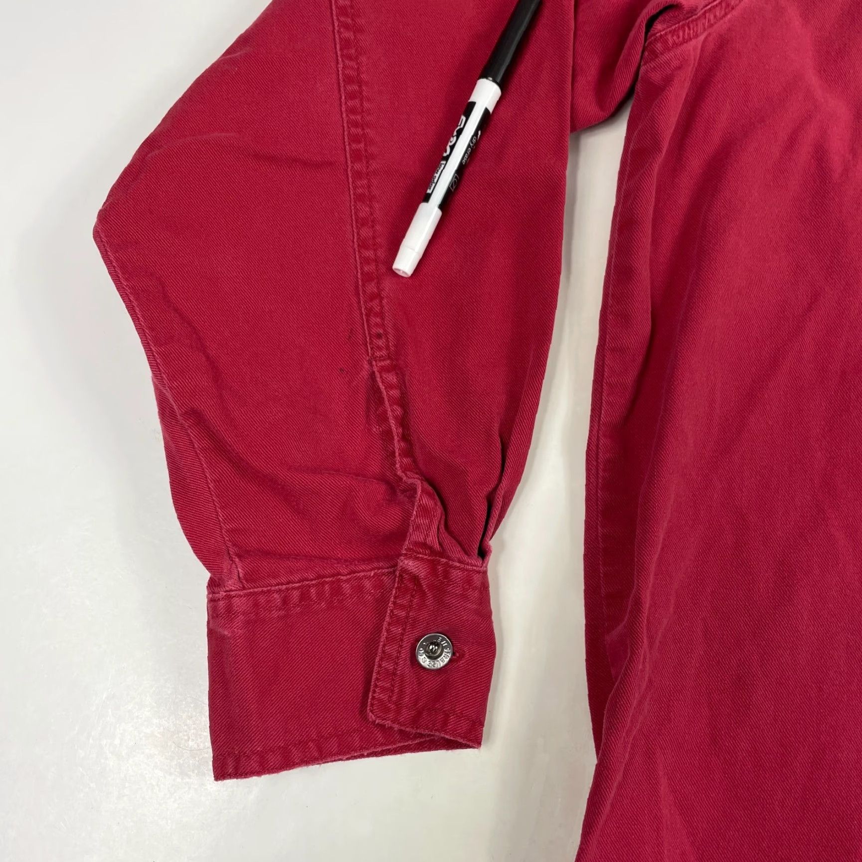 Levi's VINTAGE Levi's Shirt Mens Large Red Canvas Loose Long Sleeve Button Up Workwear Rugged Size US L / EU 52-54 / 3 - 7 Thumbnail