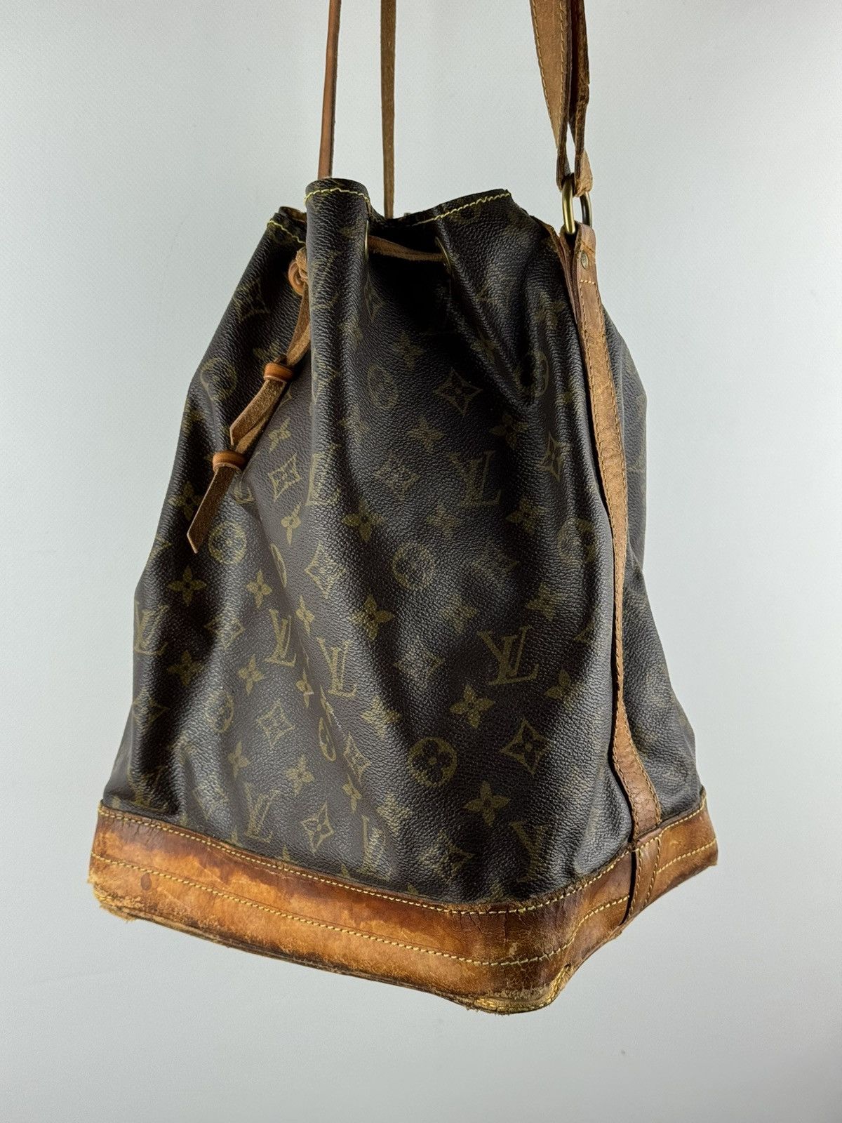 Louis Vuitton Vintage 80s Louis Vuitton Monogram Noe Bucket Bag Authentic Size ONE SIZE - 1 Thumbnail