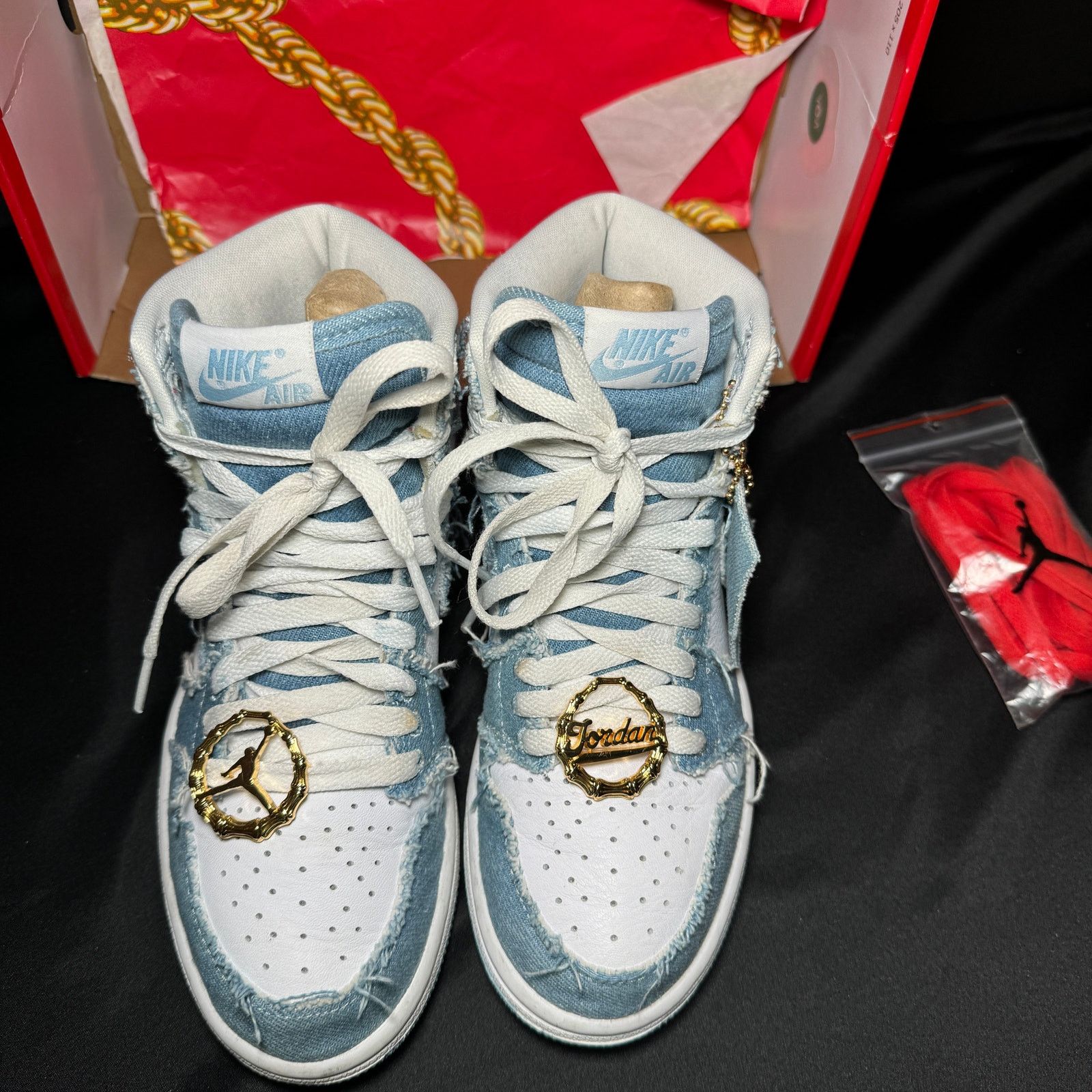 Jordan Brand × Nike Size 5 - Wmns Air Jordan 1 Retro High OG Denim Women's Shoes Size US 5 / IT 35 - 4 Thumbnail