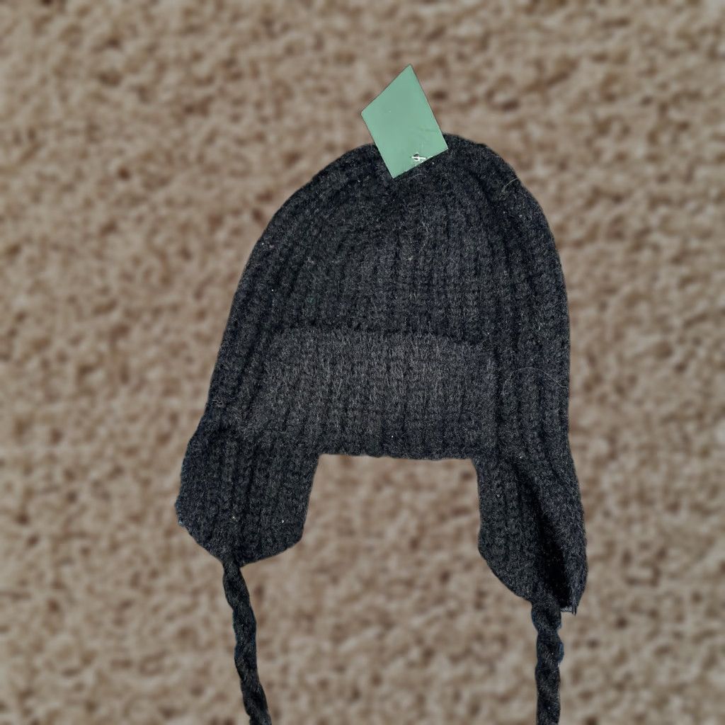 Vintage Wild Fable Beanie Women One Size Black Knit Nylon Poly Blend Ear Flap Ski NEW Size ONE SIZE - 1 Thumbnail