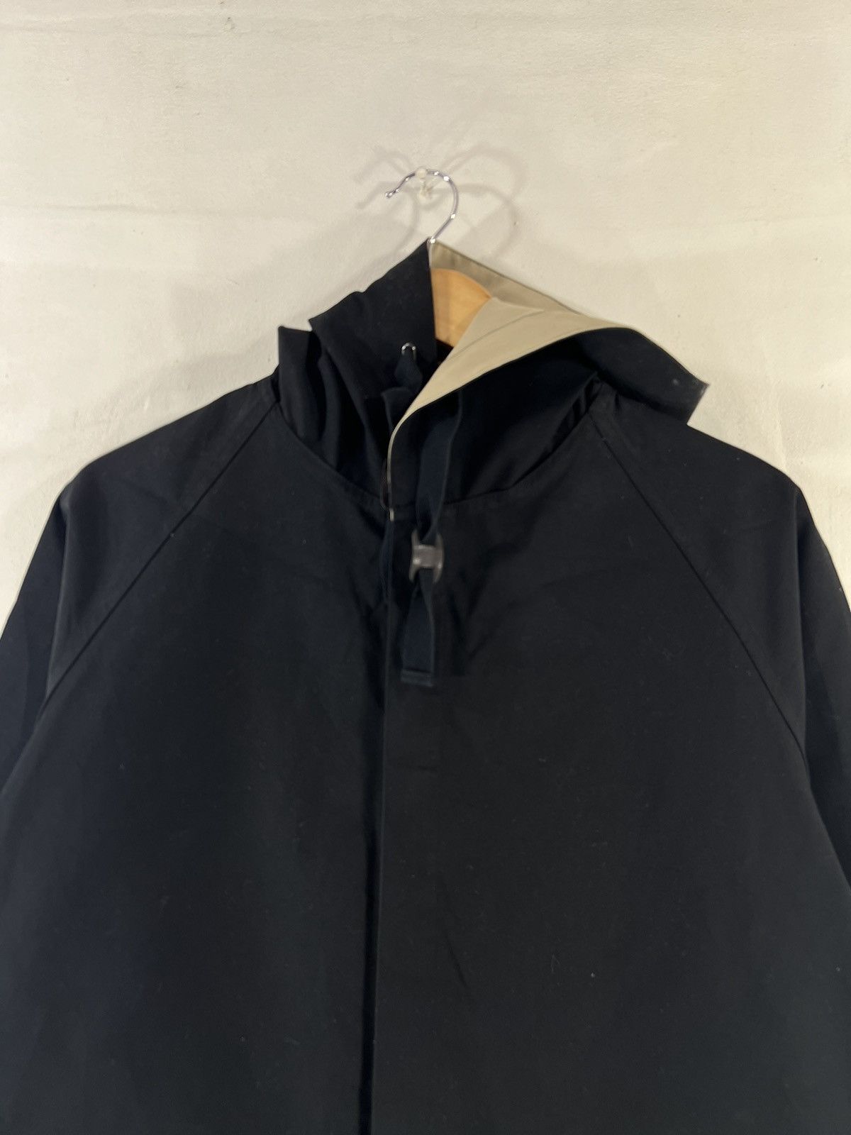 JW Anderson × Uniqlo Uniqlo J.W.Anderson Reversible full zipper jacket with hood Size US M / EU 48-50 / 2 - 7 Thumbnail