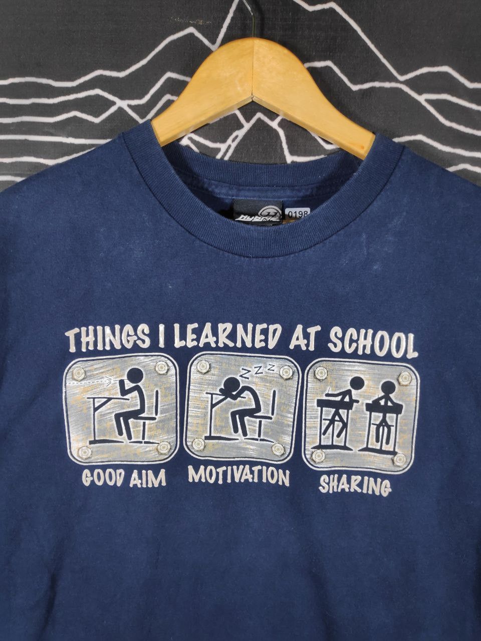 Vintage 00s Hybrid Things I Learned At School Statement Tee M Size US M / EU 48-50 / 2 - 3 Thumbnail