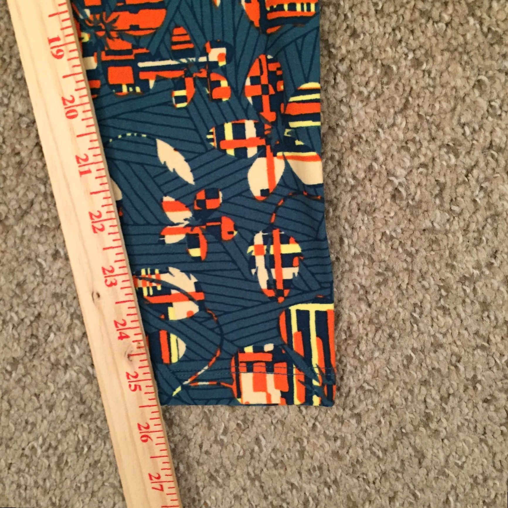 Vintage LuLaRoe Leggings One Size Green Floral NWOT Womens Regular Waist Elastic Jogger Casual Comfort Size 42" / US 20 - 5 Thumbnail