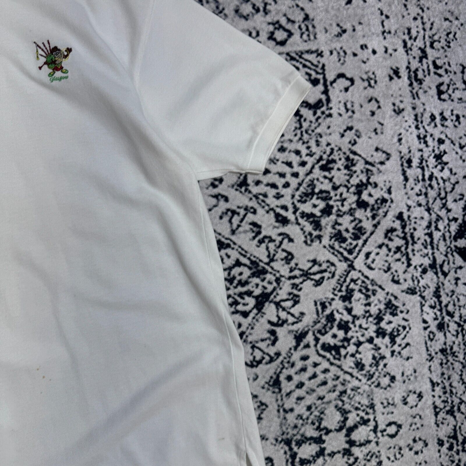 Vintage × Warner Bros Vintage Warner Bros White Cotton Polo Shirt XL Taz Scotland Size US XL / EU 56 / 4 - 5 Thumbnail