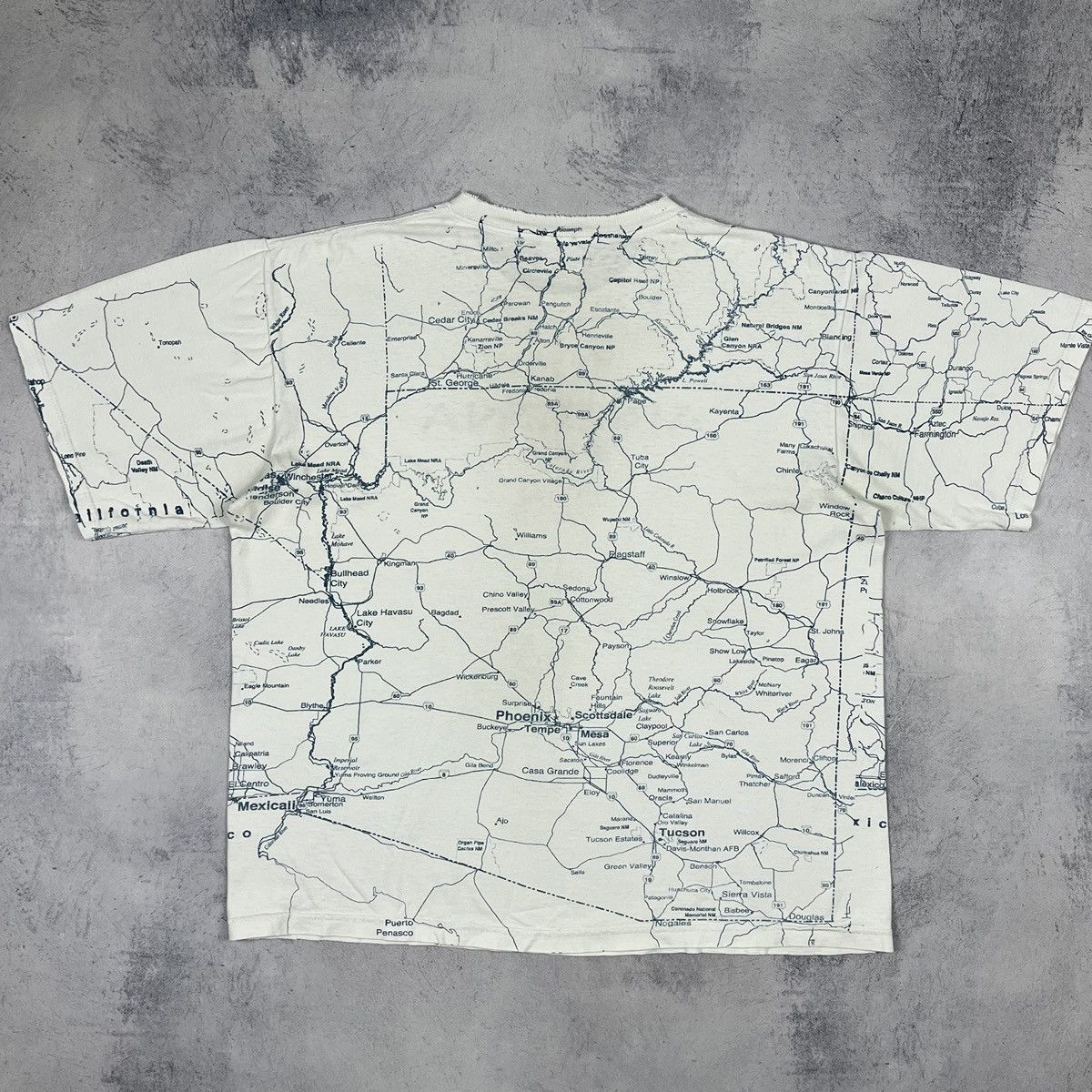 Other Vintage Arizona State Map all over print tee 90’s Size US L / EU 52-54 / 3 - 18 Thumbnail