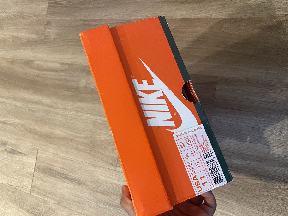 Jordan Brand × Nike Gatorade Orange Peel Jordan 1 Retro High Size US 11 / EU 44 - 7 Thumbnail