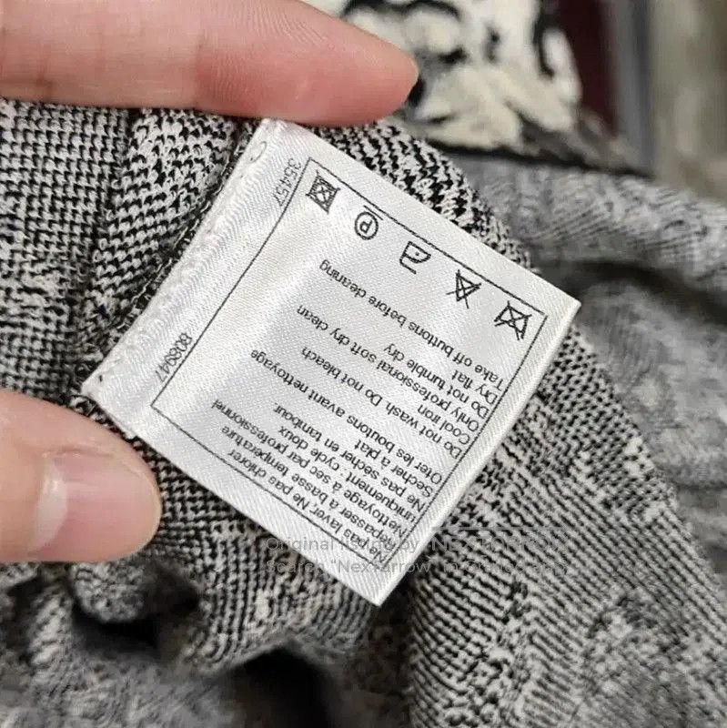Chanel Chanel Black Wool Floral Dress . Size M / US 6-8 / IT 42-44 - 5 Thumbnail