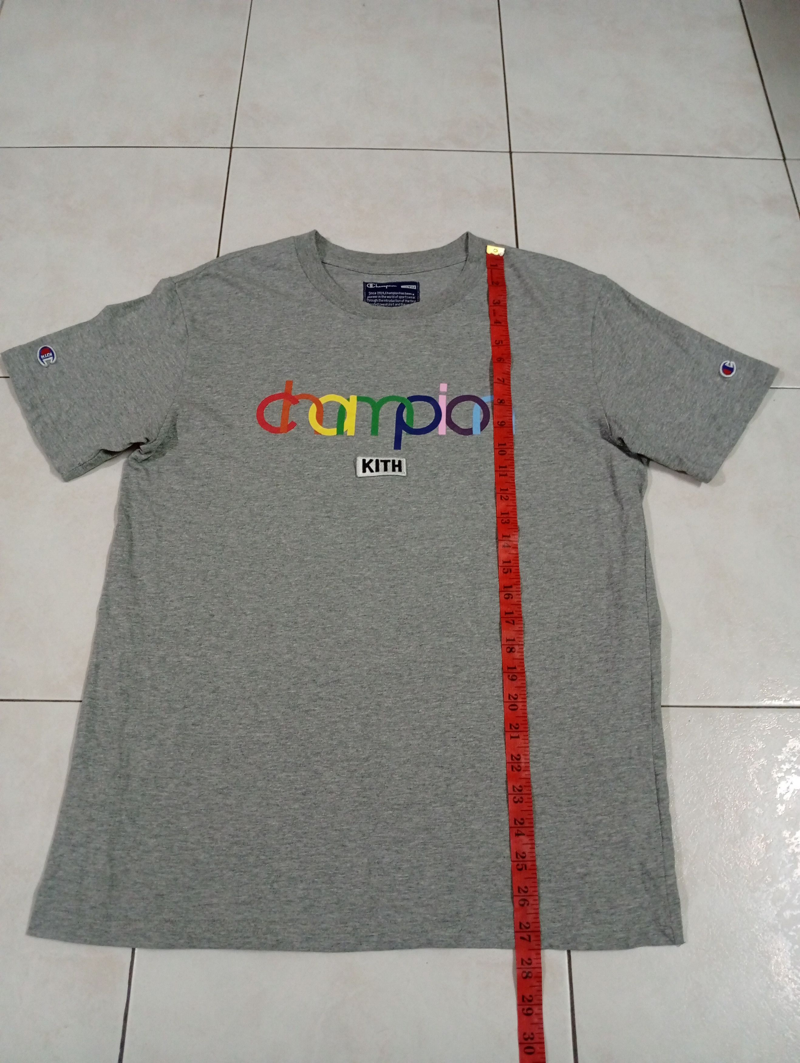 Champion × Kith Champion X Kith Size US L / EU 52-54 / 3 - 2 Thumbnail