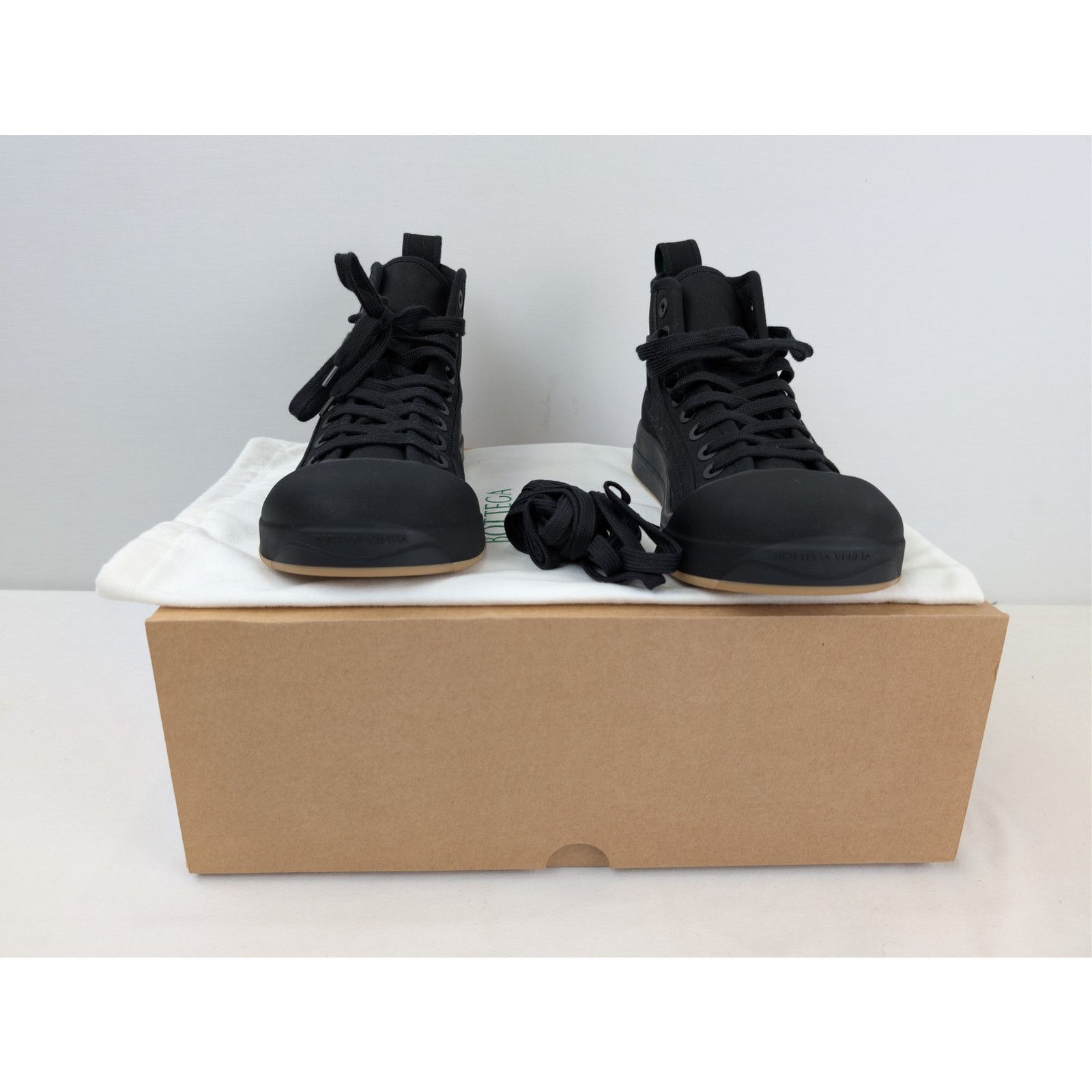 Bottega Veneta o1rshd1 Canvas Vulcan Sneaker in Black Size US 9 / EU 42 - 18 Thumbnail