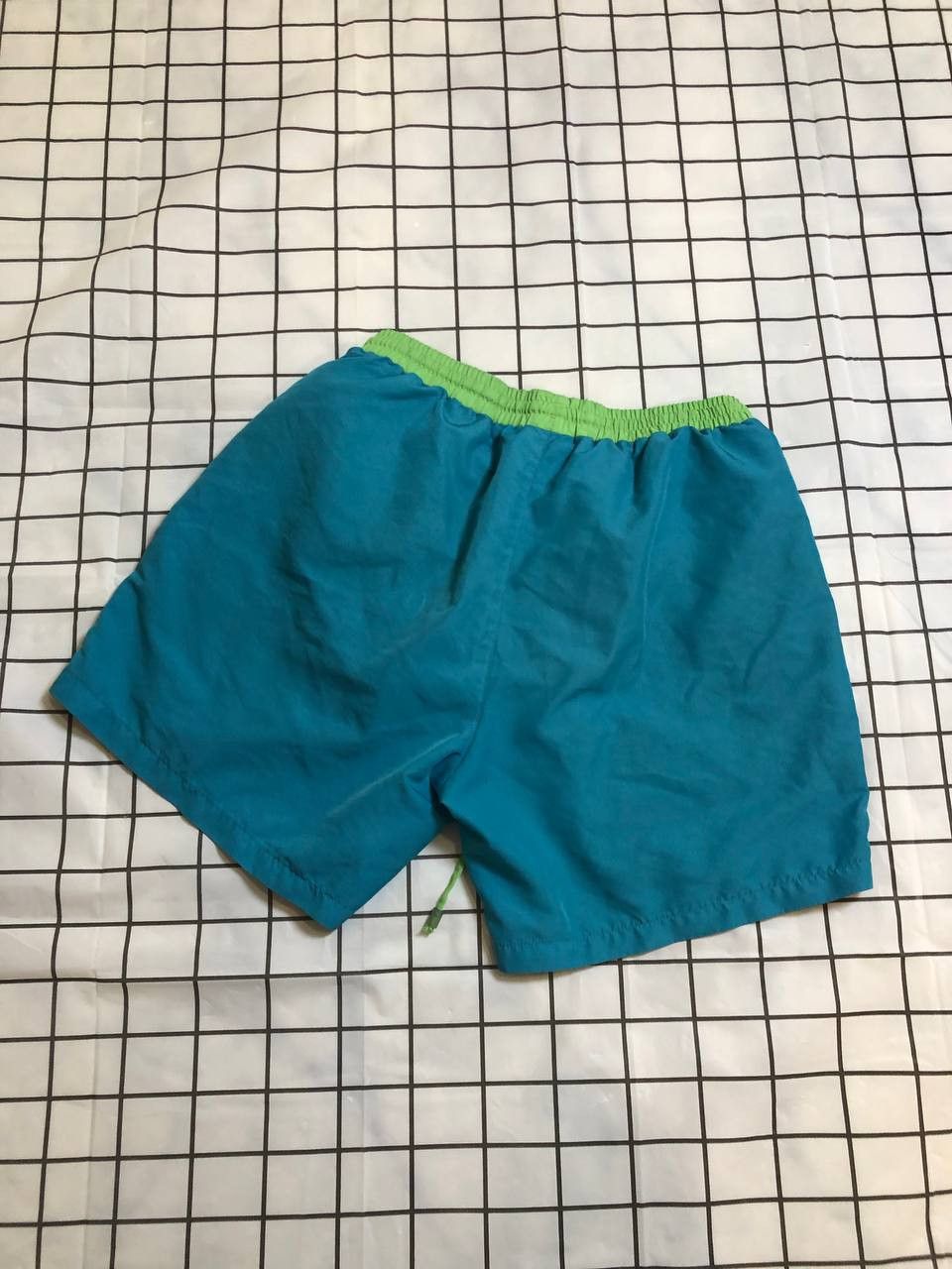 Hugo Boss Vintage Hugo Boss Y2K Logo Streetwear Shorts Size S Size US 30 / EU 46 - 15 Thumbnail