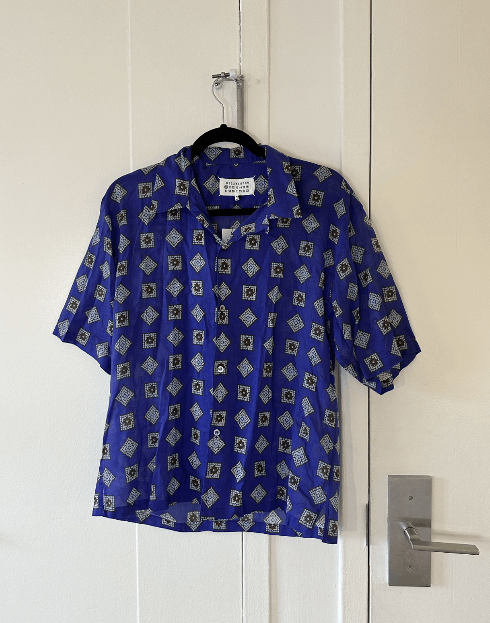 Maison Margiela Maison Margiela Abstract Pattern Camp Collar Shirt Size US S / EU 44-46 / 1 - 1 Thumbnail