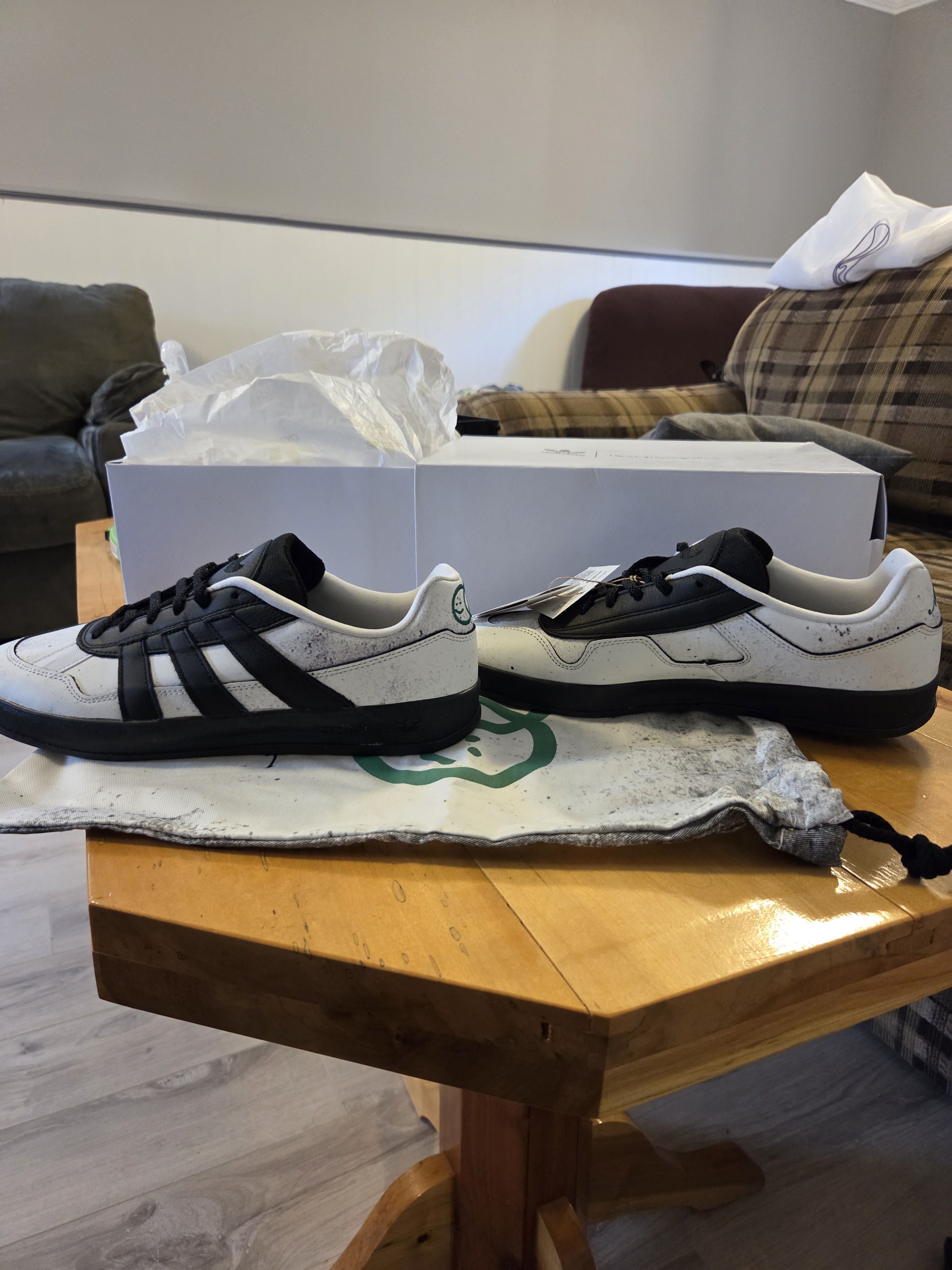 Adidas Adidas aloha super Size US 9 / EU 42 - 4 Thumbnail