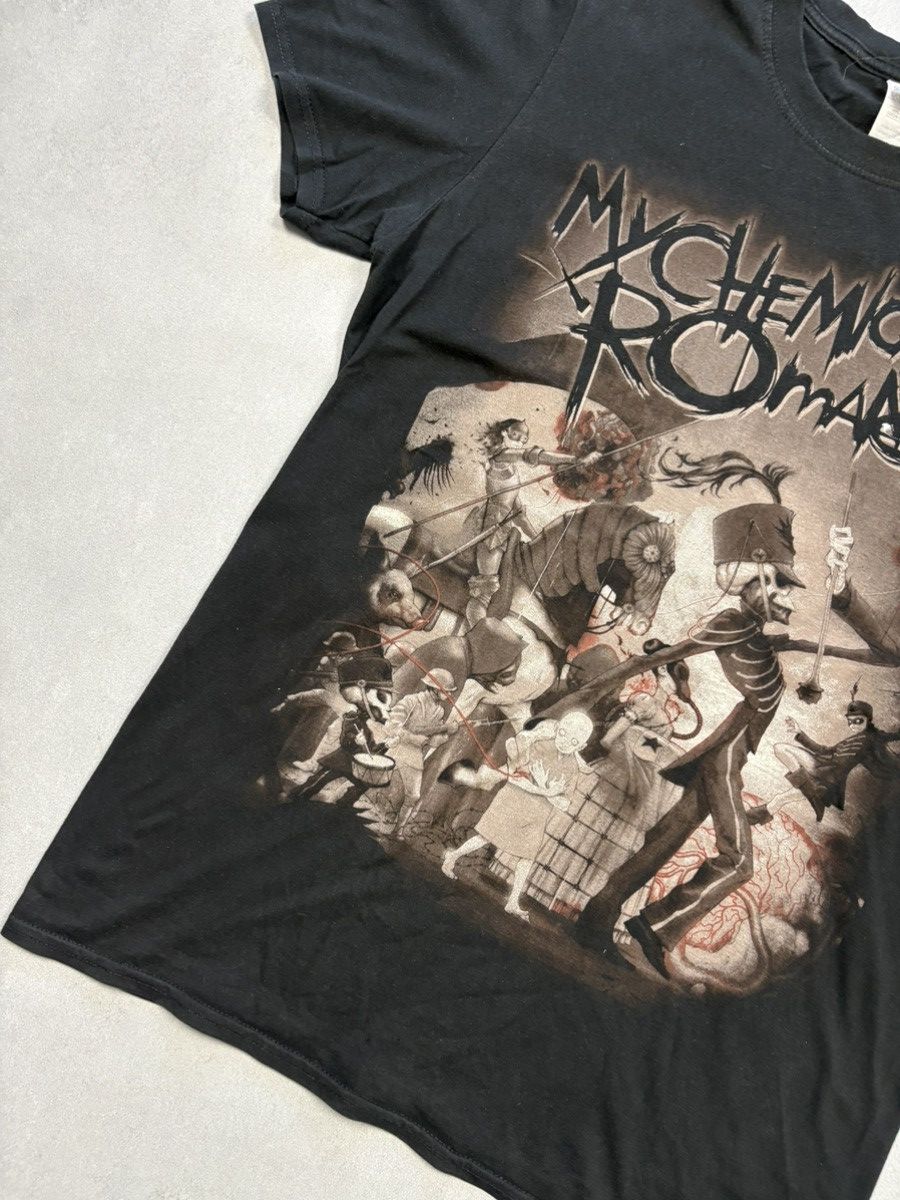 Band Tees Vintage My Chemical Romance Black Parade T Shirt 00s Tour Size US M / EU 48-50 / 2 - 3 Thumbnail