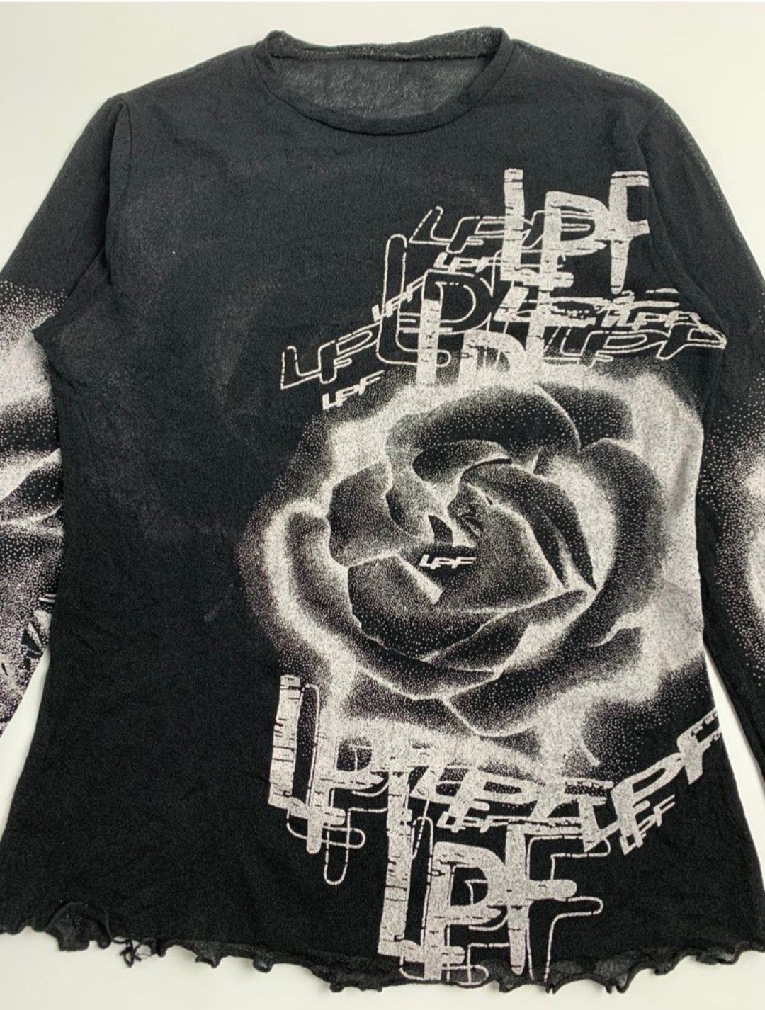 Japanese Brand Y2K LPF Mesh Top With Grayscale Rose Graphic Size M / US 6-8 / IT 42-44 - 2 Thumbnail