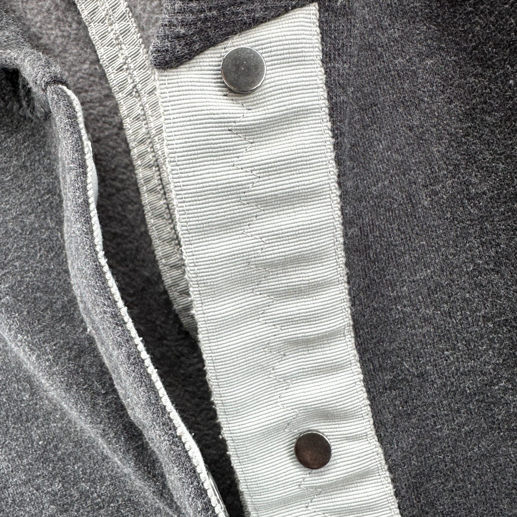 Lululemon Lululemon Yin To My Yang Jacket Cardigan Women’s 6 Black Heathered Soot Sweater Regular Size Women Size M / US 6-8 / IT 42-44 - 4 Thumbnail