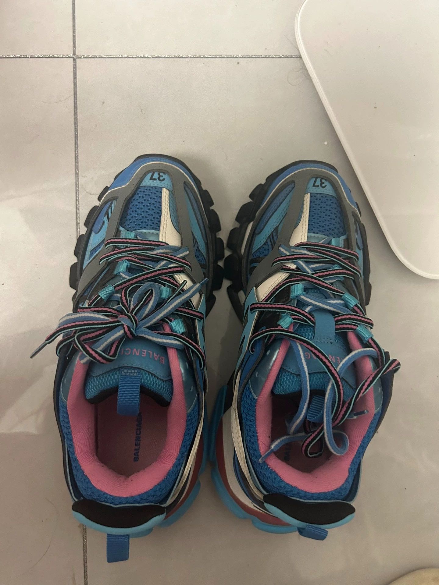 Balenciaga Balenciaga EU 37 Authentic Shoes Size US 6.5 / IT 36.5 - 1 Thumbnail