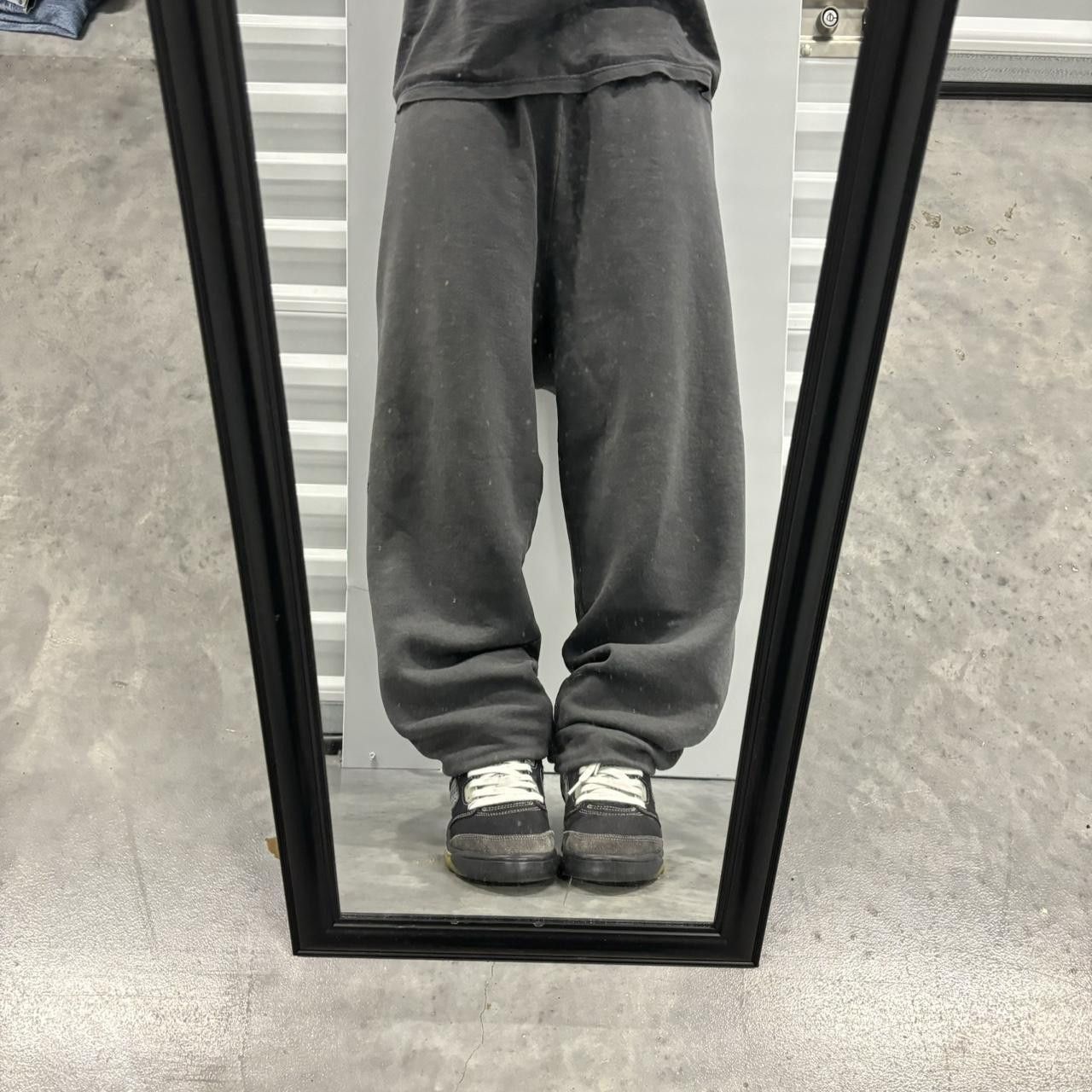 Japanese Brand × Vintage Crazy Vintage Y2K/2000s Faded Black Essential Sweatpants! Size US 32 / EU 48 - 1 Thumbnail