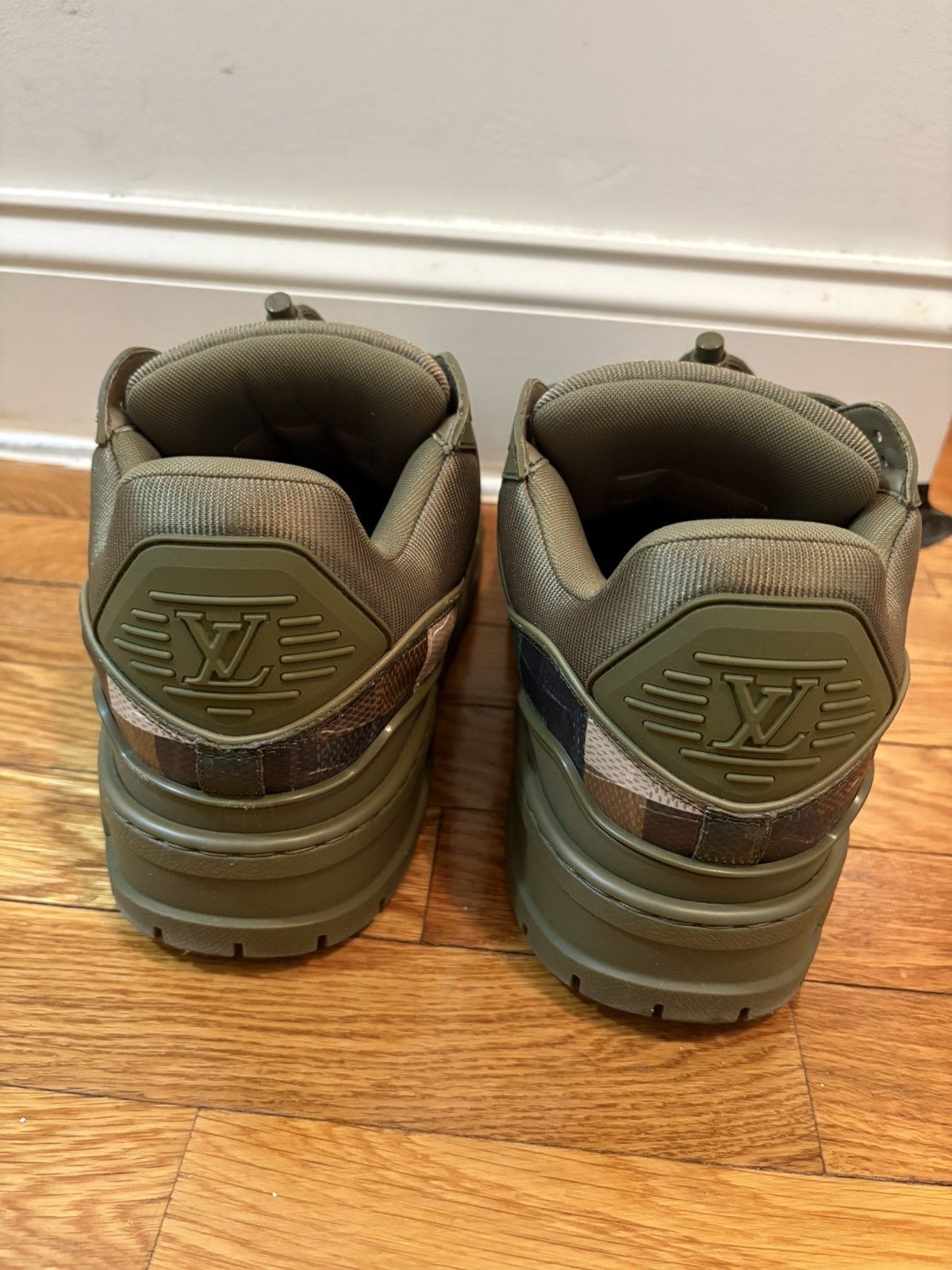 Louis Vuitton LV Maxi Trainer Size US 9 / EU 42 - 2 Thumbnail