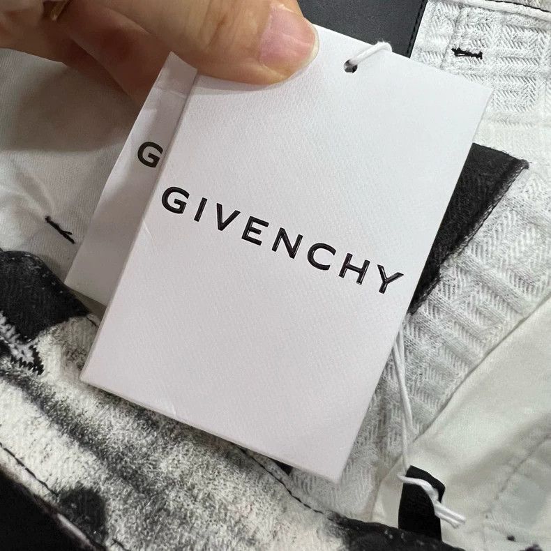 Givenchy Givenchy Collaboration Graffiti Anime Denim Skirt 2506-Nex Size S / US 4 / IT 40 - 4 Thumbnail