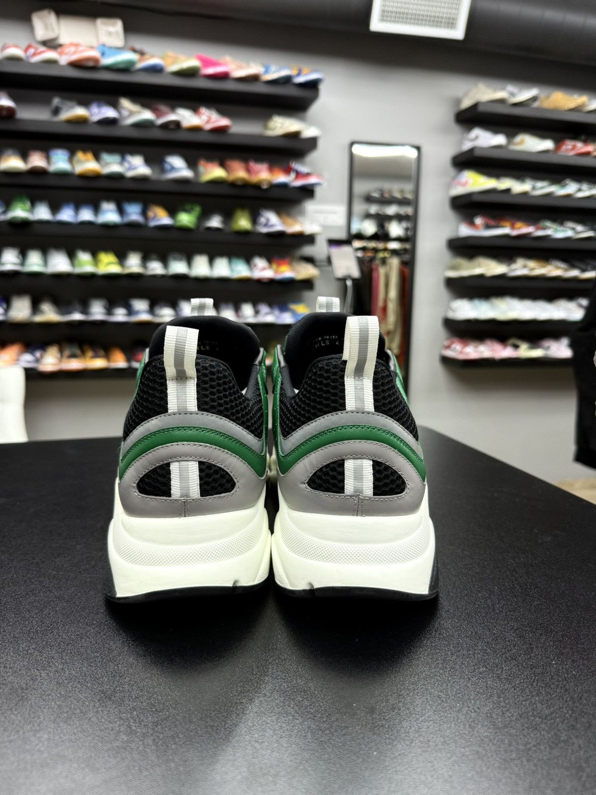 Dior AUTHENTIC Dior B22 white Green size 47 / 14US Size US 14 / EU 47 - 8 Thumbnail