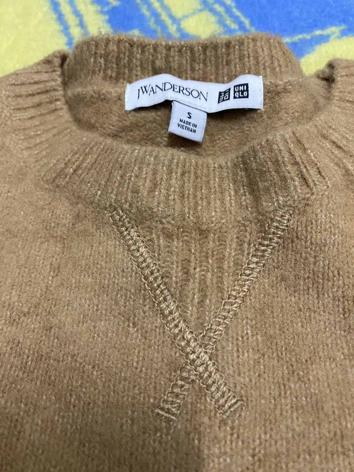 JW Anderson × Japanese Brand × Uniqlo Uniqlo x J.W Anderson Long Sleeves Knitwear Size US S / EU 44-46 / 1 - 9 Thumbnail