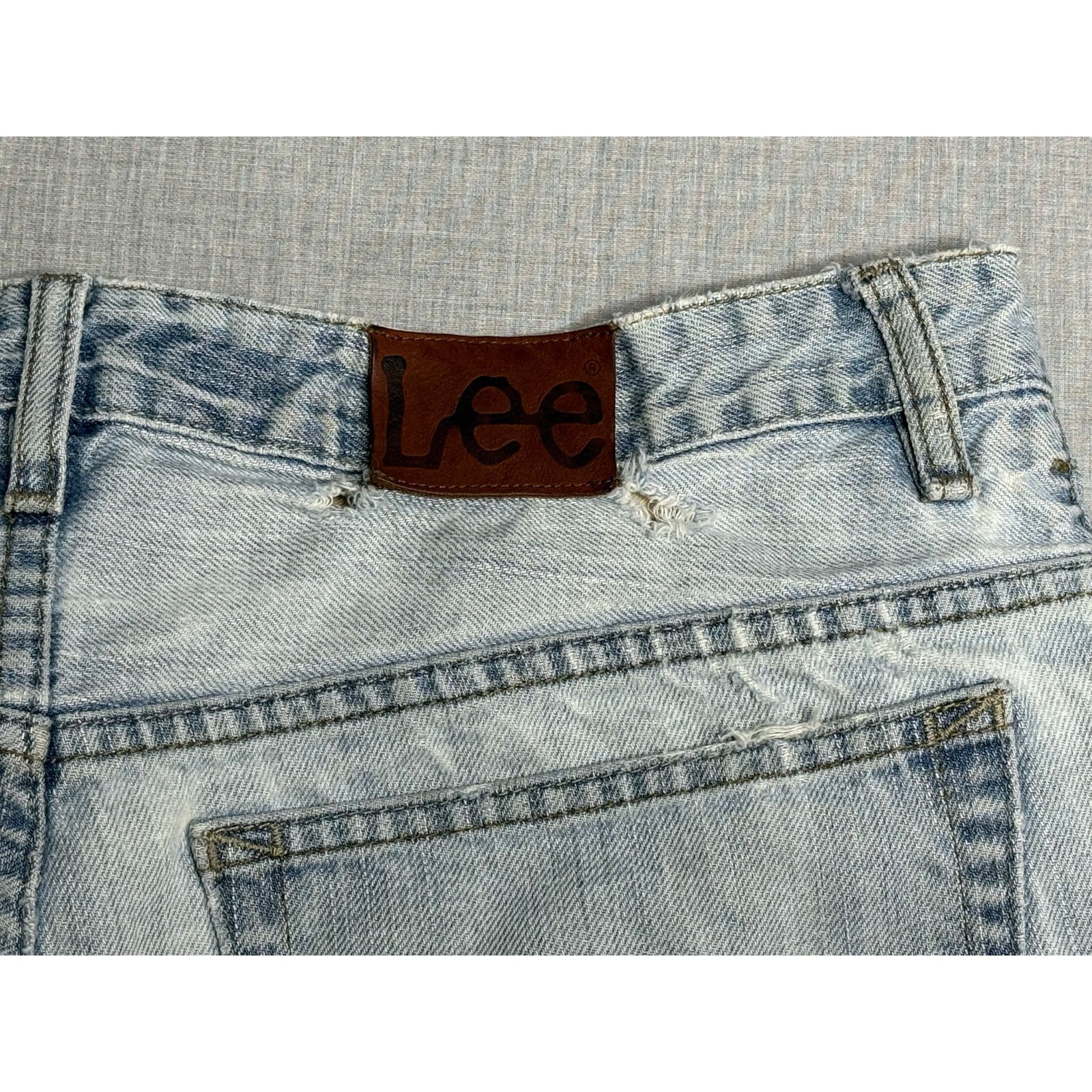 Lee × Vintage Vintage Y2K Lee Heritage Bootcut Distressed Jeans 35x29 Size US 35 - 5 Thumbnail