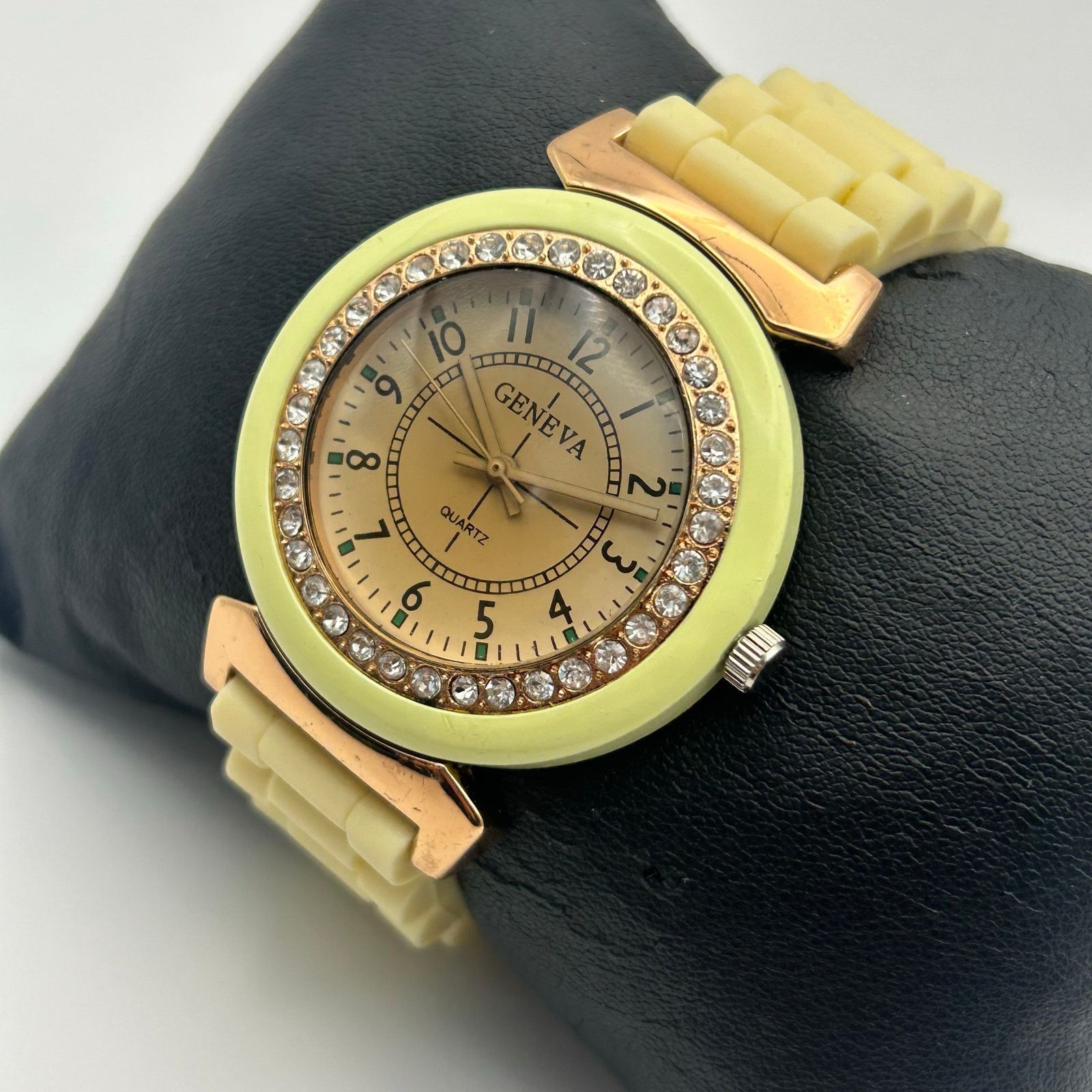 Geneva Geneva Women’s Watch White Silicon Band New Battery Size ONE SIZE - 2 Thumbnail