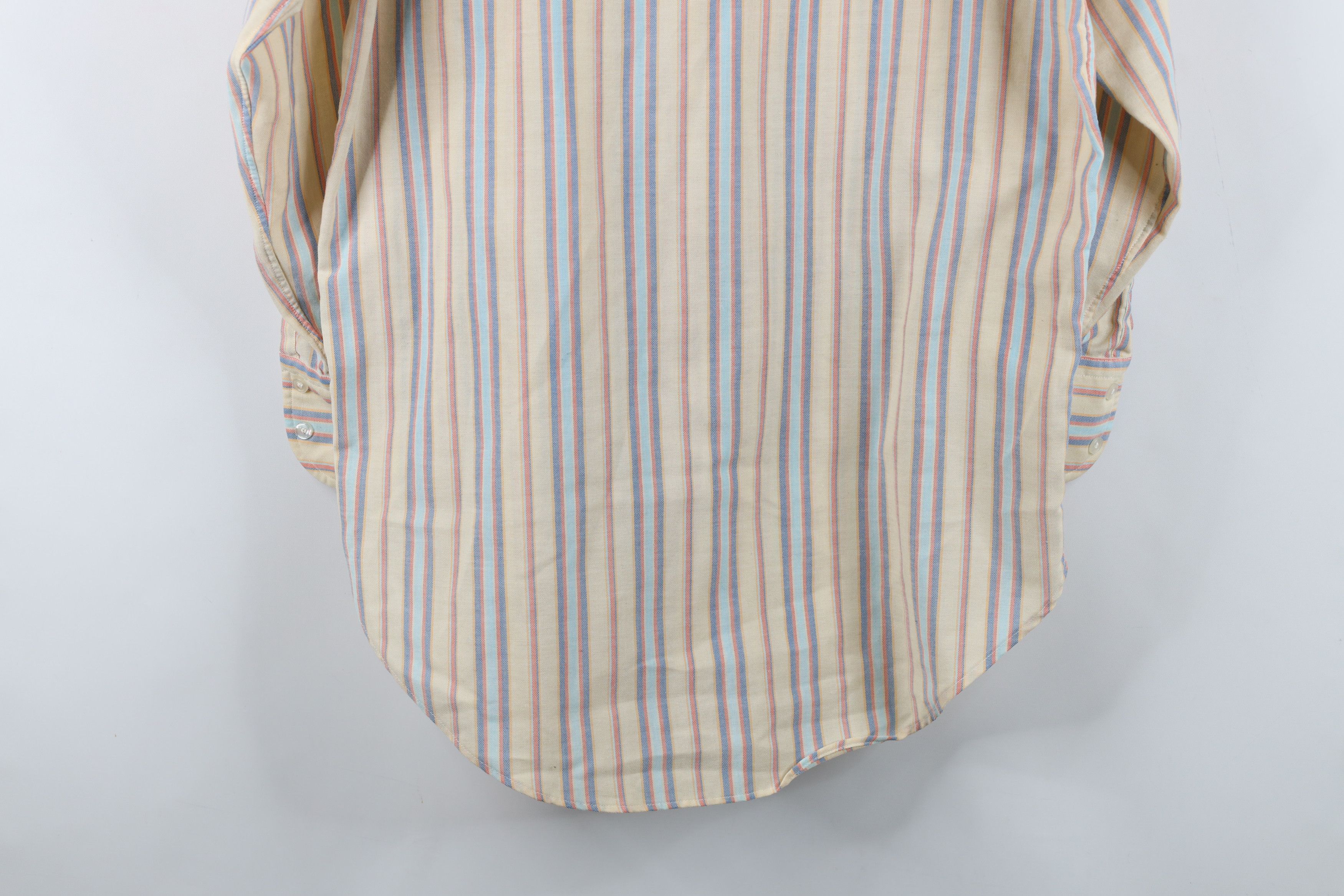 Vintage Vintage 60s Lewis & Thos Saltz Washington Button Shirt Size US M / EU 48-50 / 2 - 12 Thumbnail