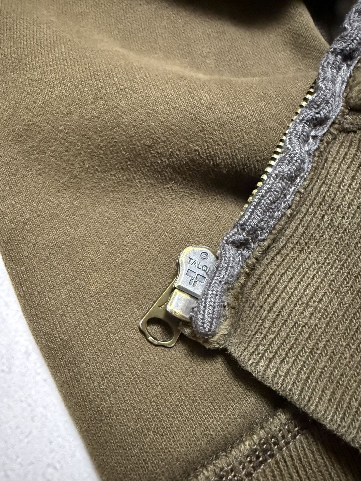 Abercrombie & Fitch Vintage Abercrombie Fitch Hoodie Big Logo Distressed Wash Size US L / EU 52-54 / 3 - 14 Thumbnail