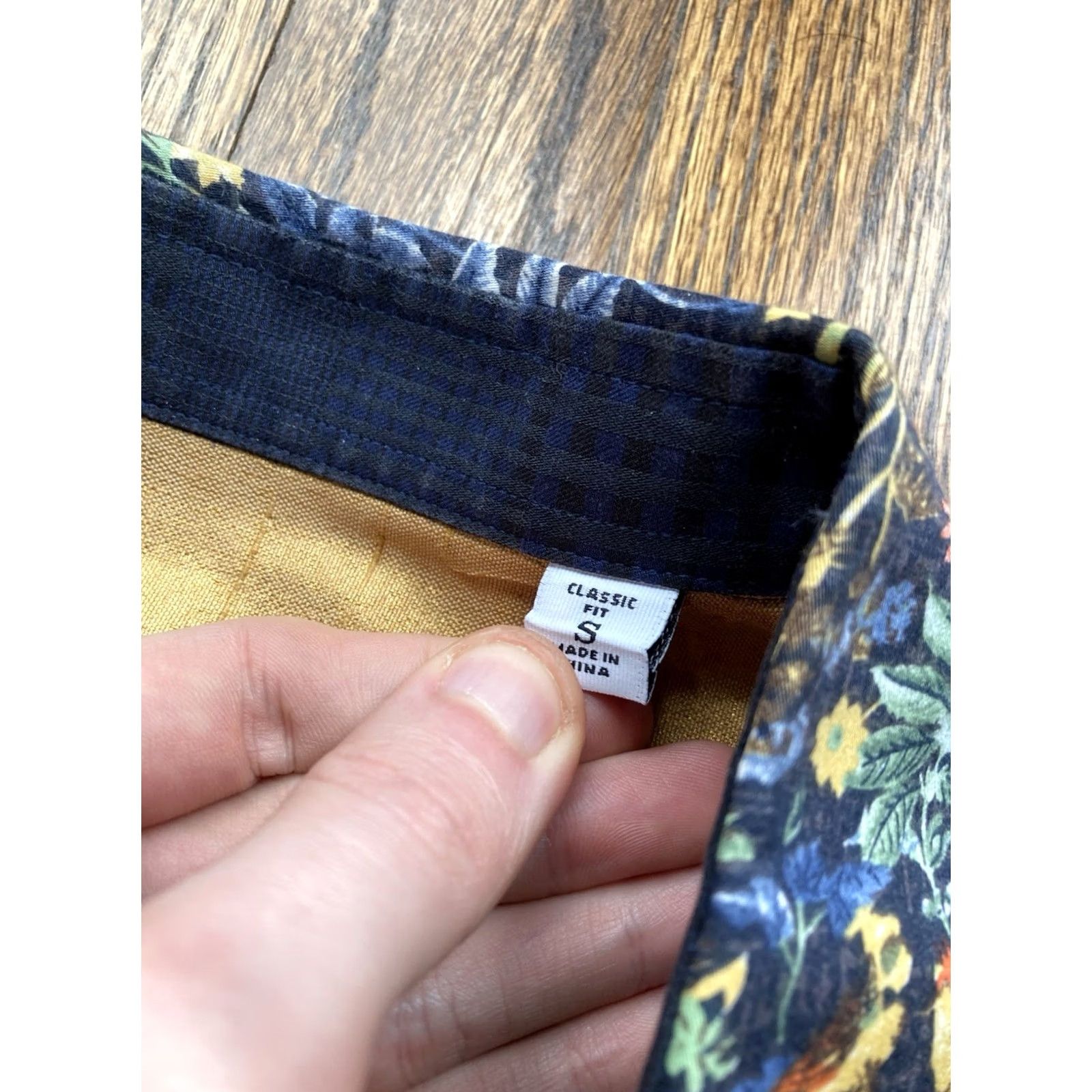 Robert Graham Robert Graham Mens Small Blue Floral Button Up Shirt Long Sleeve AOP Flip Cuff Size US S / EU 44-46 / 1 - 6 Thumbnail