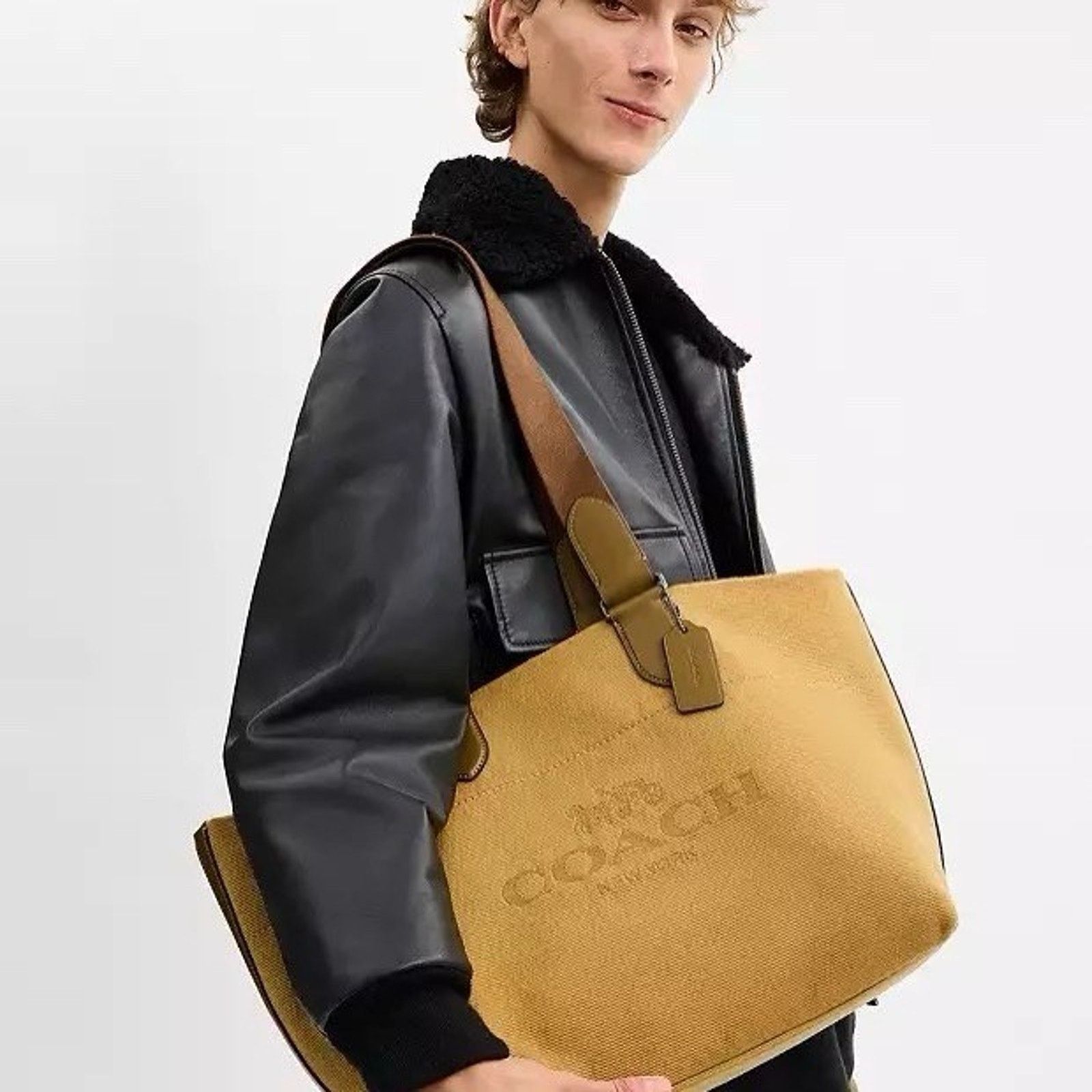 Coach NWT Coach Small Tour Tote Bag CCG39 Gunmetal leather Size ONE SIZE - 8 Thumbnail