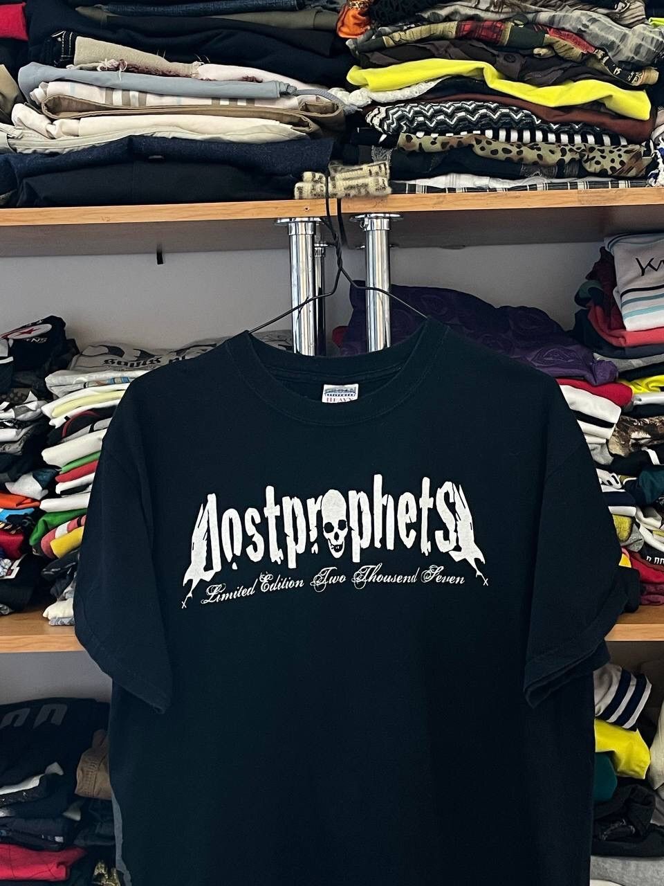 Vintage LOSTPROPHETS Foofighters Skulls Emo Tour 00s T shirt Size US L / EU 52-54 / 3 - 3 Thumbnail