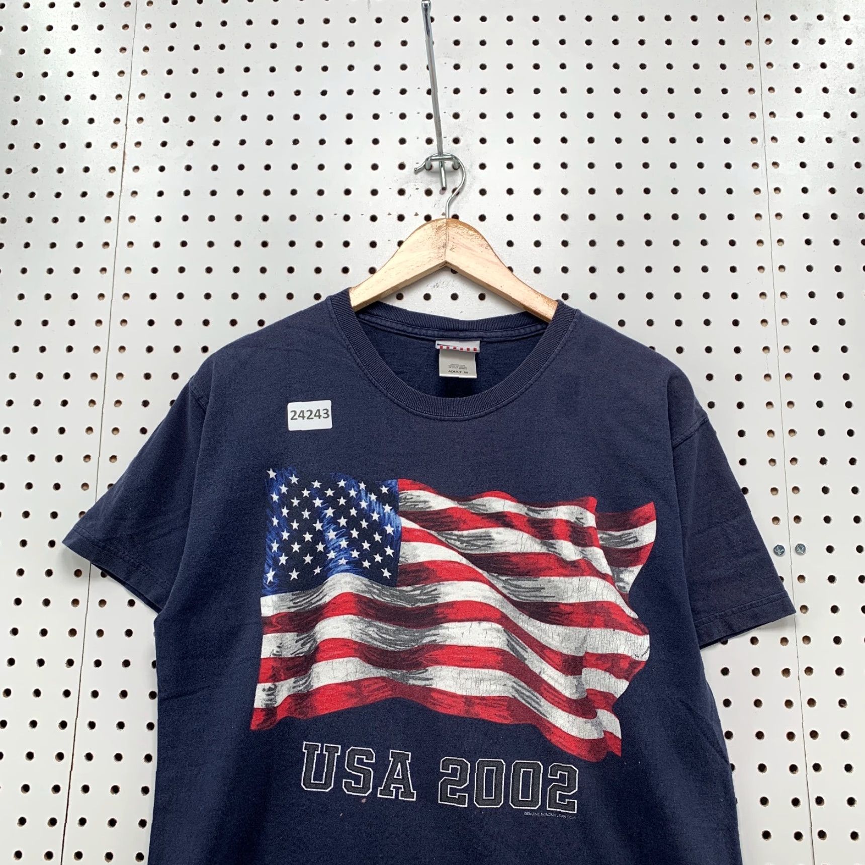 Vintage VINTAGE Sonoma Shirt Navy Blue USA Flag 2002 Graphic Adult Medium 20x26.5 Navy Blue USA Flag 2002 Graphic Men Medium 20x26.5 Size US M / EU 48-50 / 2 - 2 Thumbnail