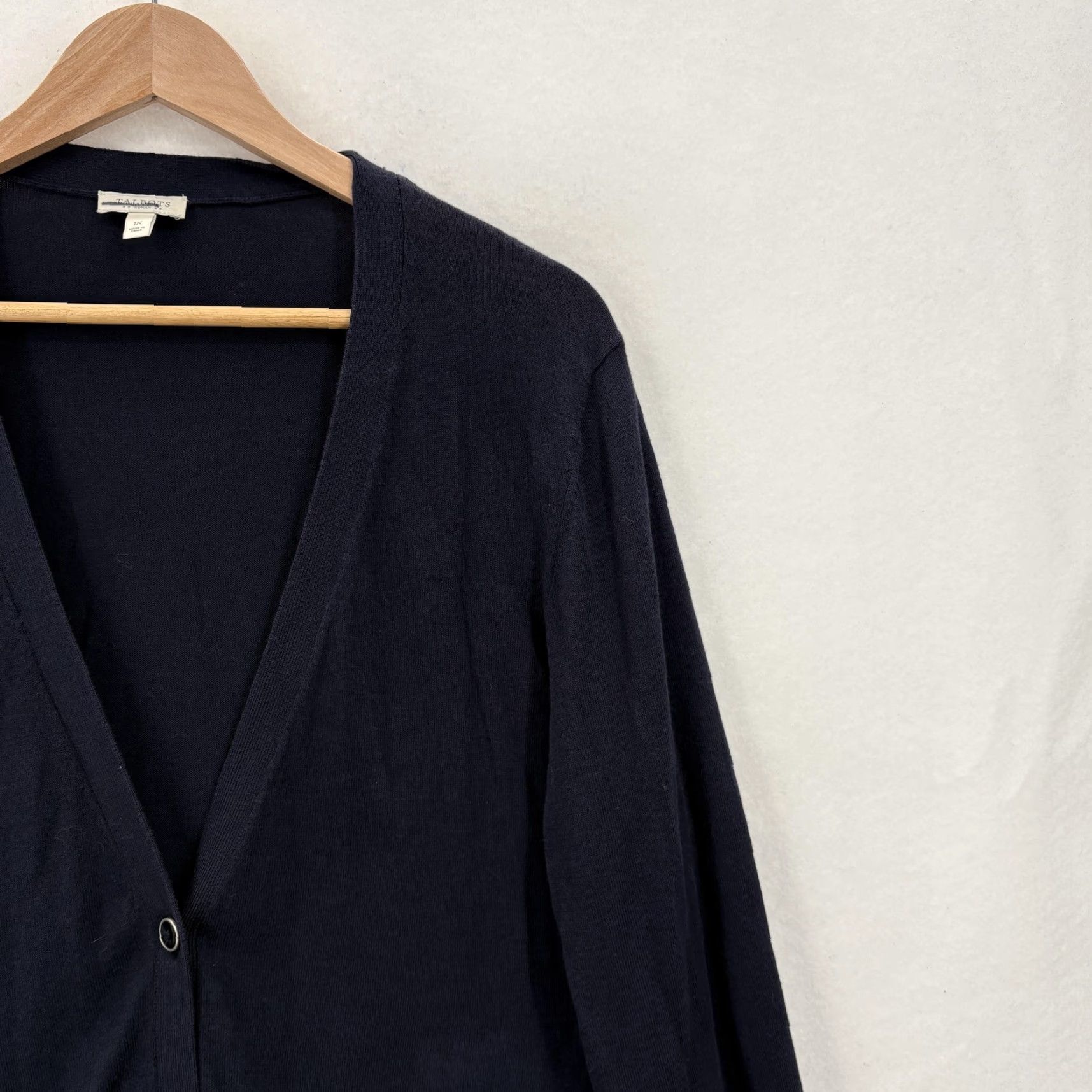 Talbots Talbots Cardigan Sweater Womens 1X Navy Blue Longline Button Front Pockets Rayon Size XL / US 12-14 / IT 48-50 - 2 Thumbnail