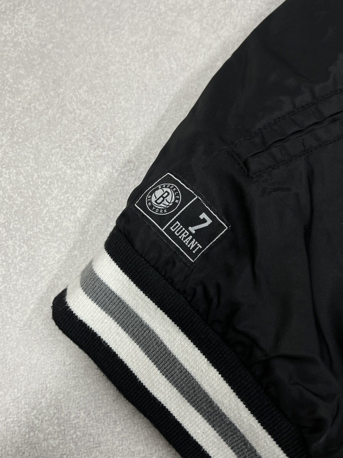 NBA Primark NBA Brooklyn Nets Durant 7 Bomber Jacket Black Size US M / EU 48-50 / 2 - 8 Thumbnail